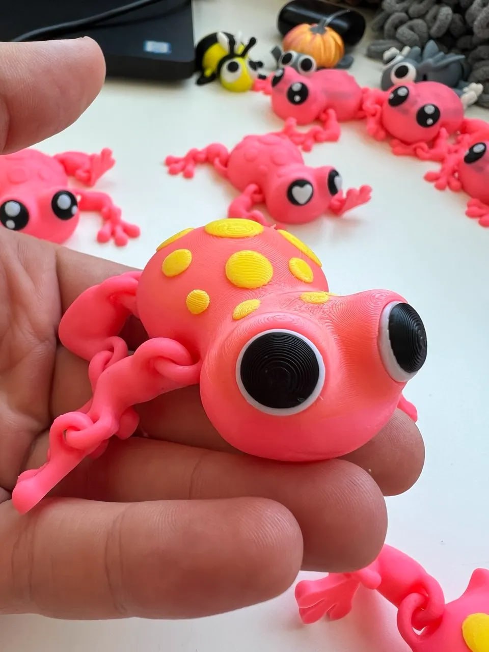 Miniatura 2 do modelo 3D Cute frog 3D STL