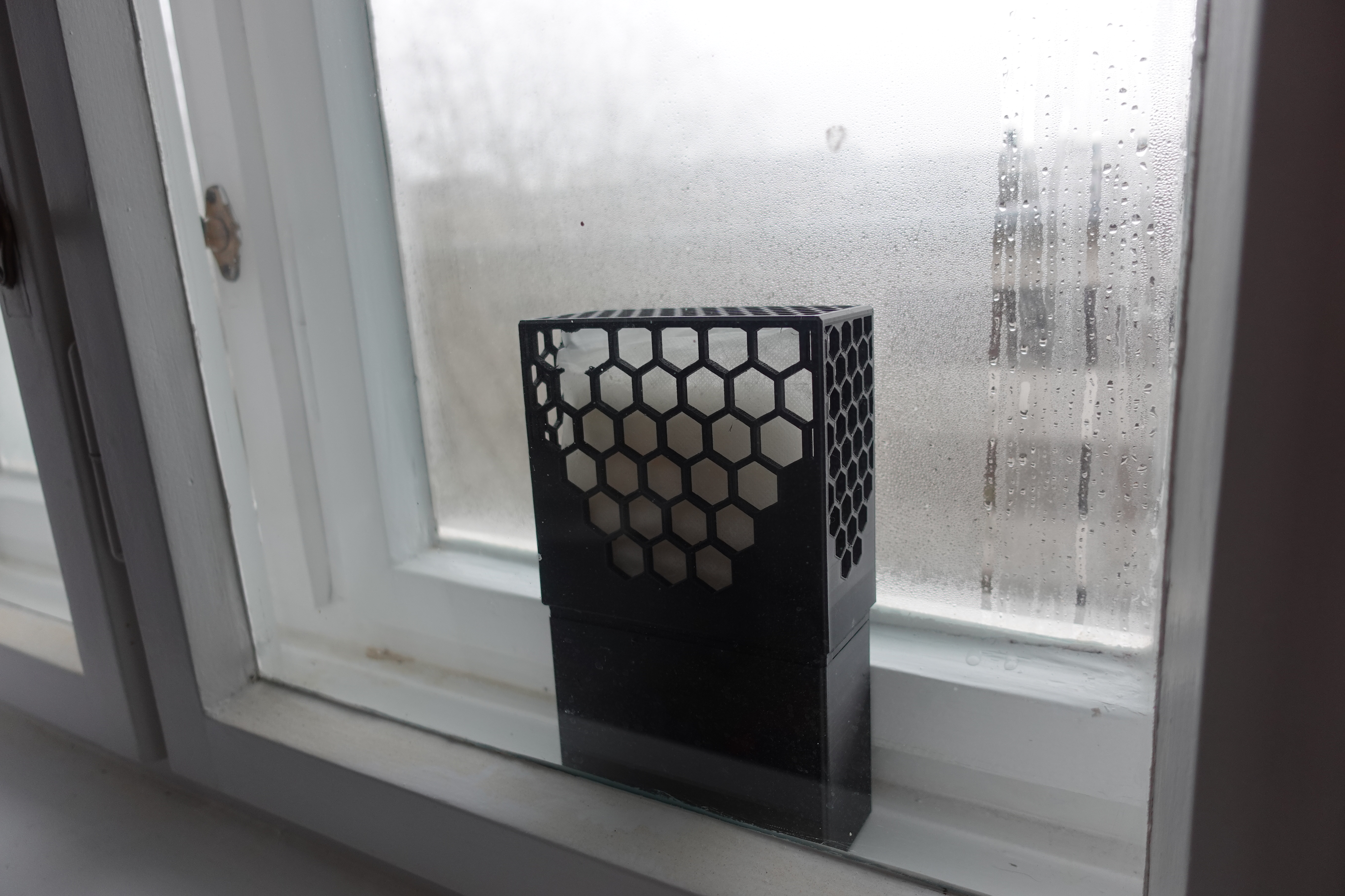 Window dehumidifier