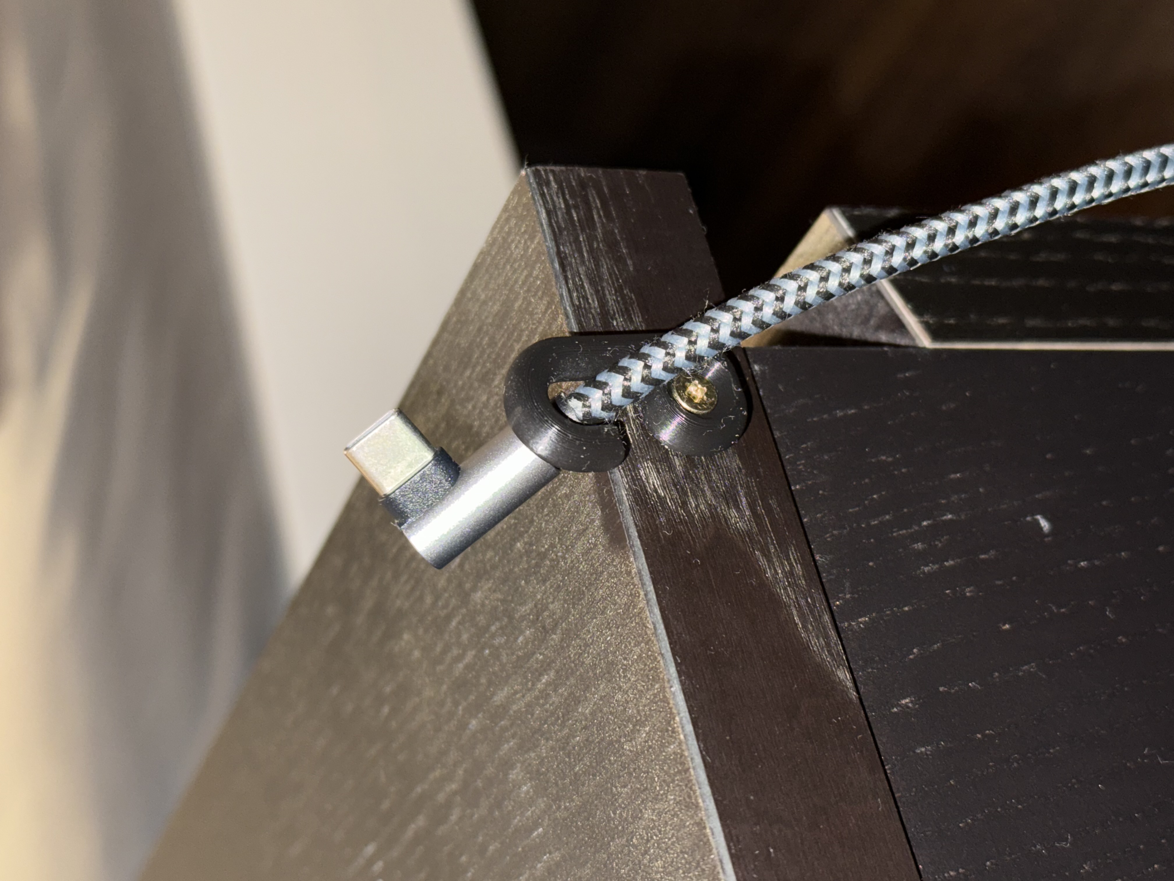 Cable holder