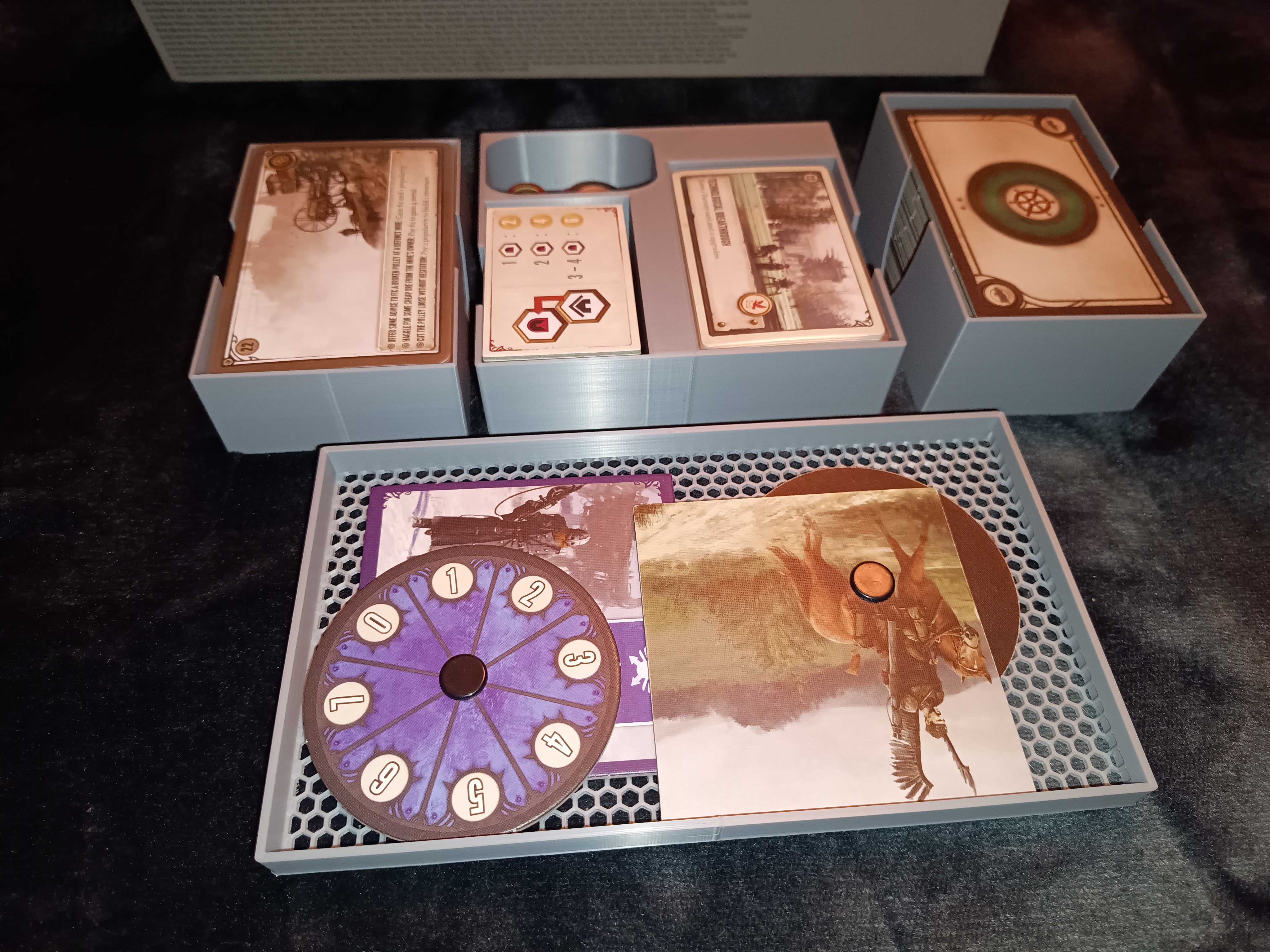 Sleeved cards and room for all airship tiles