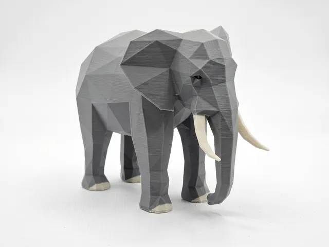 Ella the Elephant – Low Poly ZOO