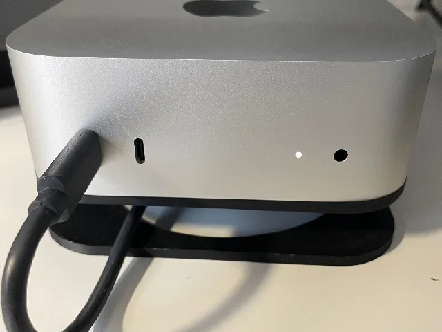 Mac Mini M4 & M4 Pro stand with Front Power Access