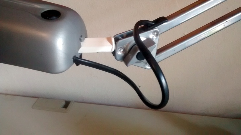 Desk Lamp Connection