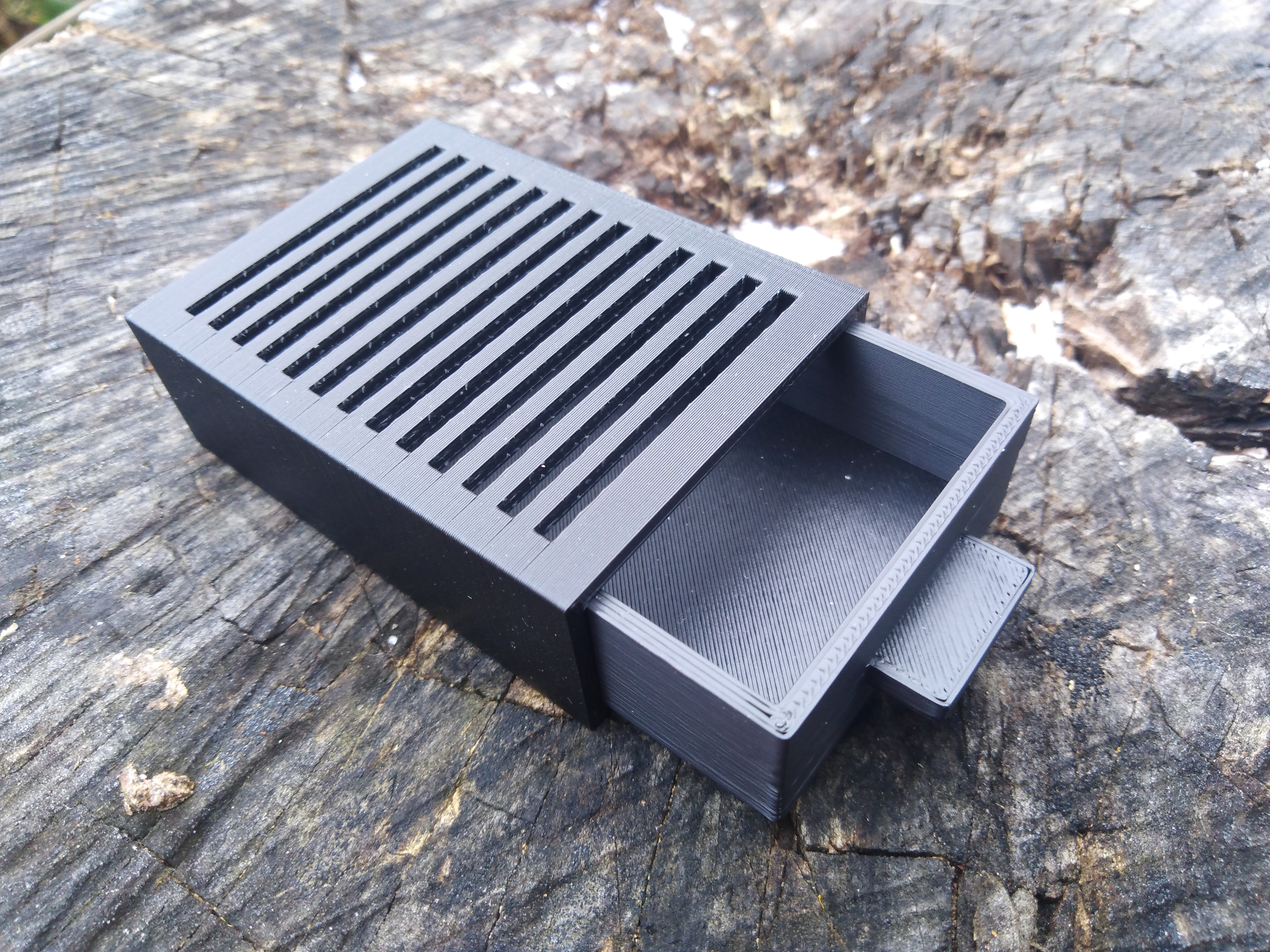 Box for insect transport