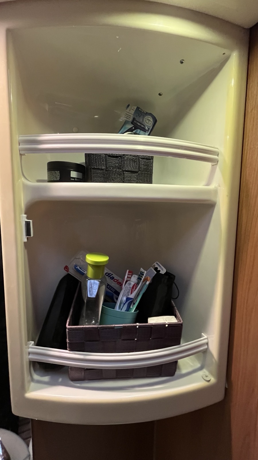 Schutzbügel Badschrank Carado T138 / Protective bar for bathroom cabinet