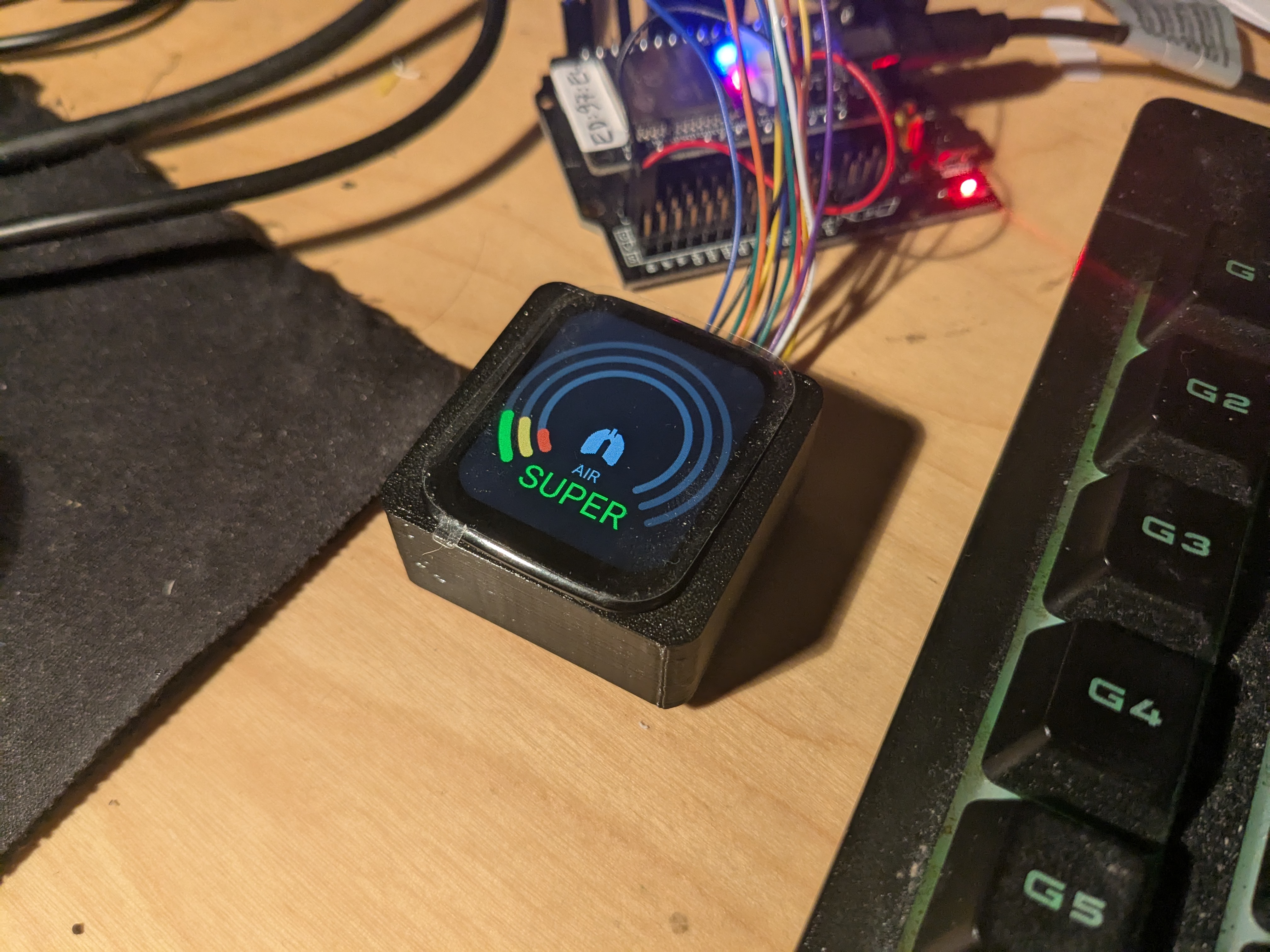 Gridfinity bin for Waveshare 1.69in Touch LCD Module