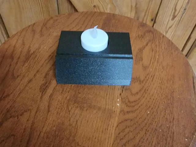 Sign holder with teacup led candle