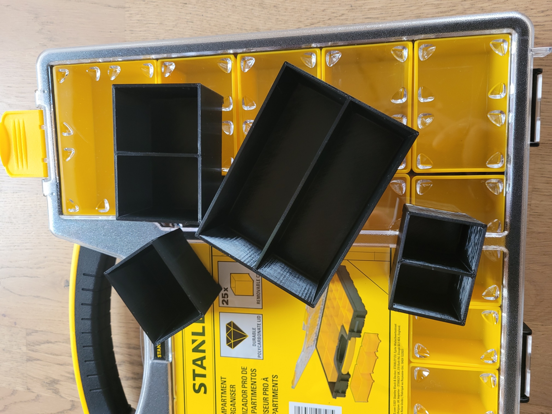 Stanley Organizer: Removeable cups