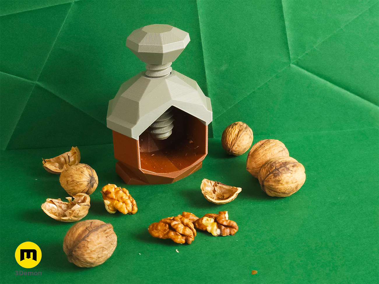 Seedot Nutcracker Low Poly — miniatura 7