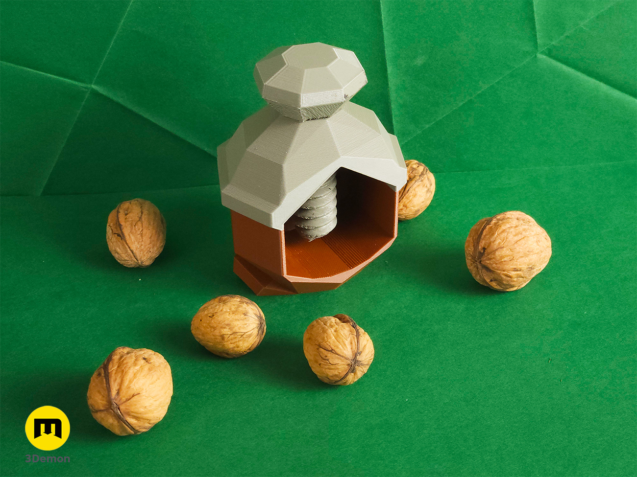 Seedot Nutcracker Low Poly — miniatura 5