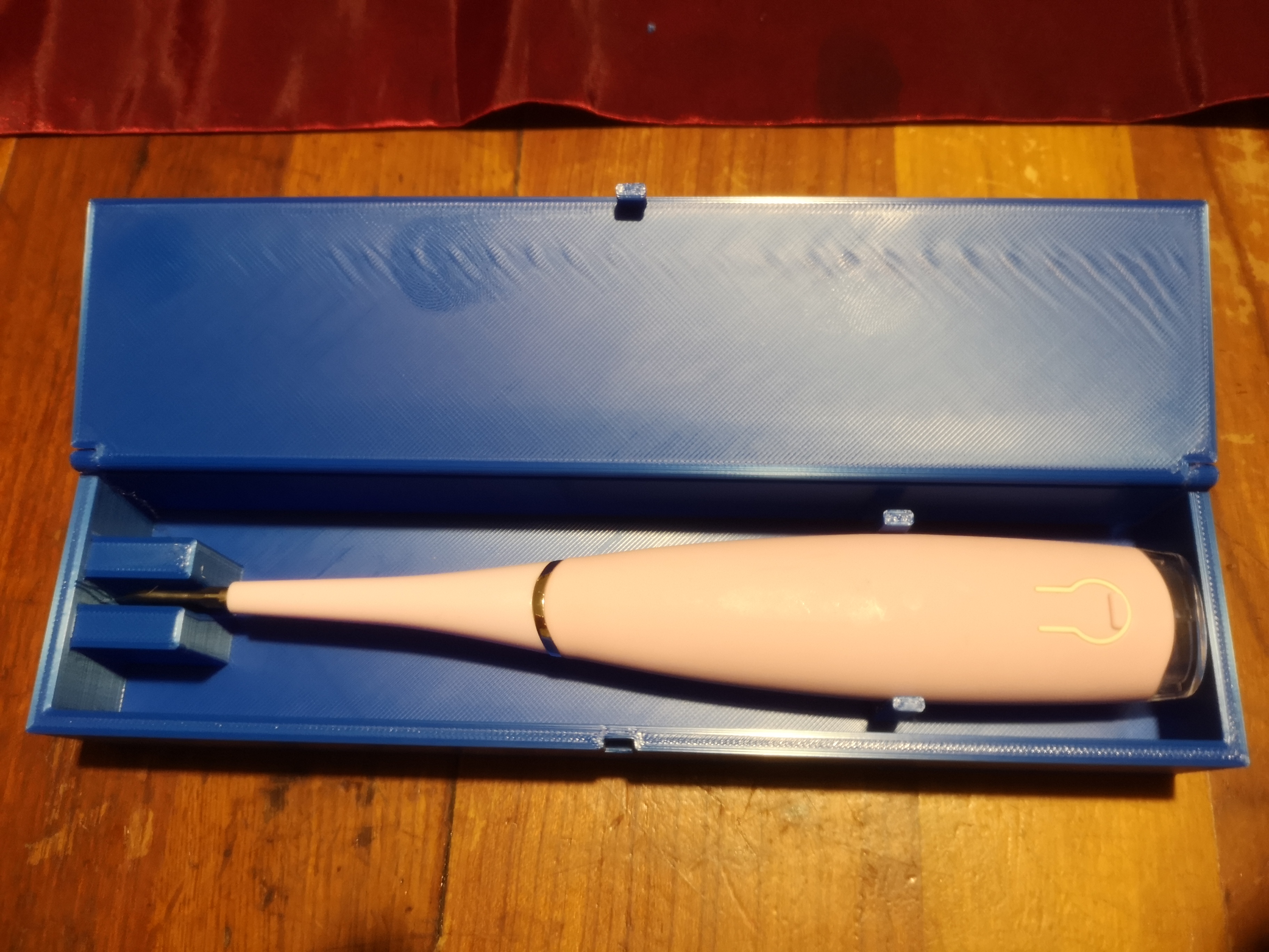 Tooth stripper holder box