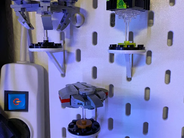 Skadis shelf for Bluebrixx Star Trek Advent calendar