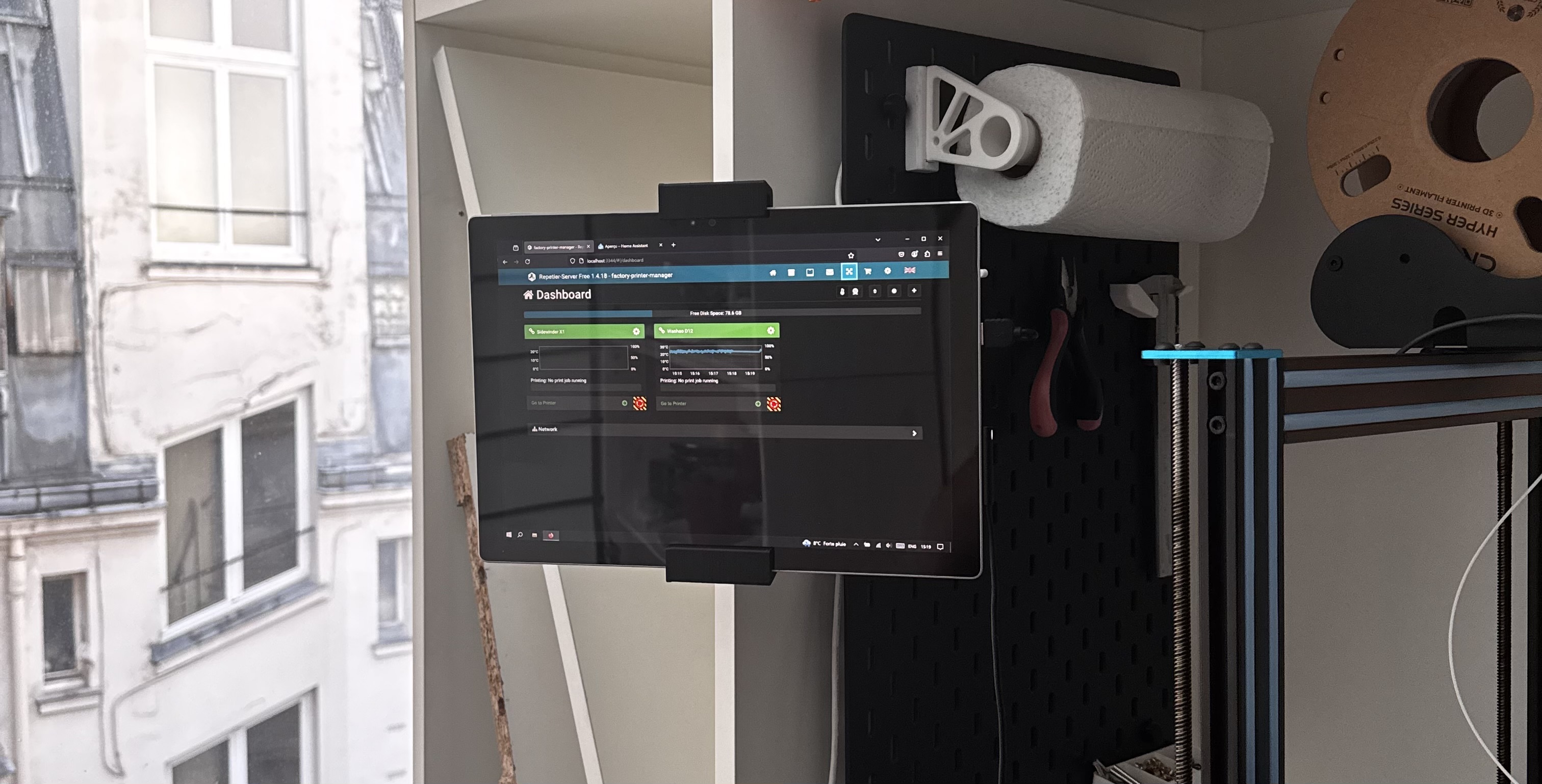Surface Pro 4 — wall mount