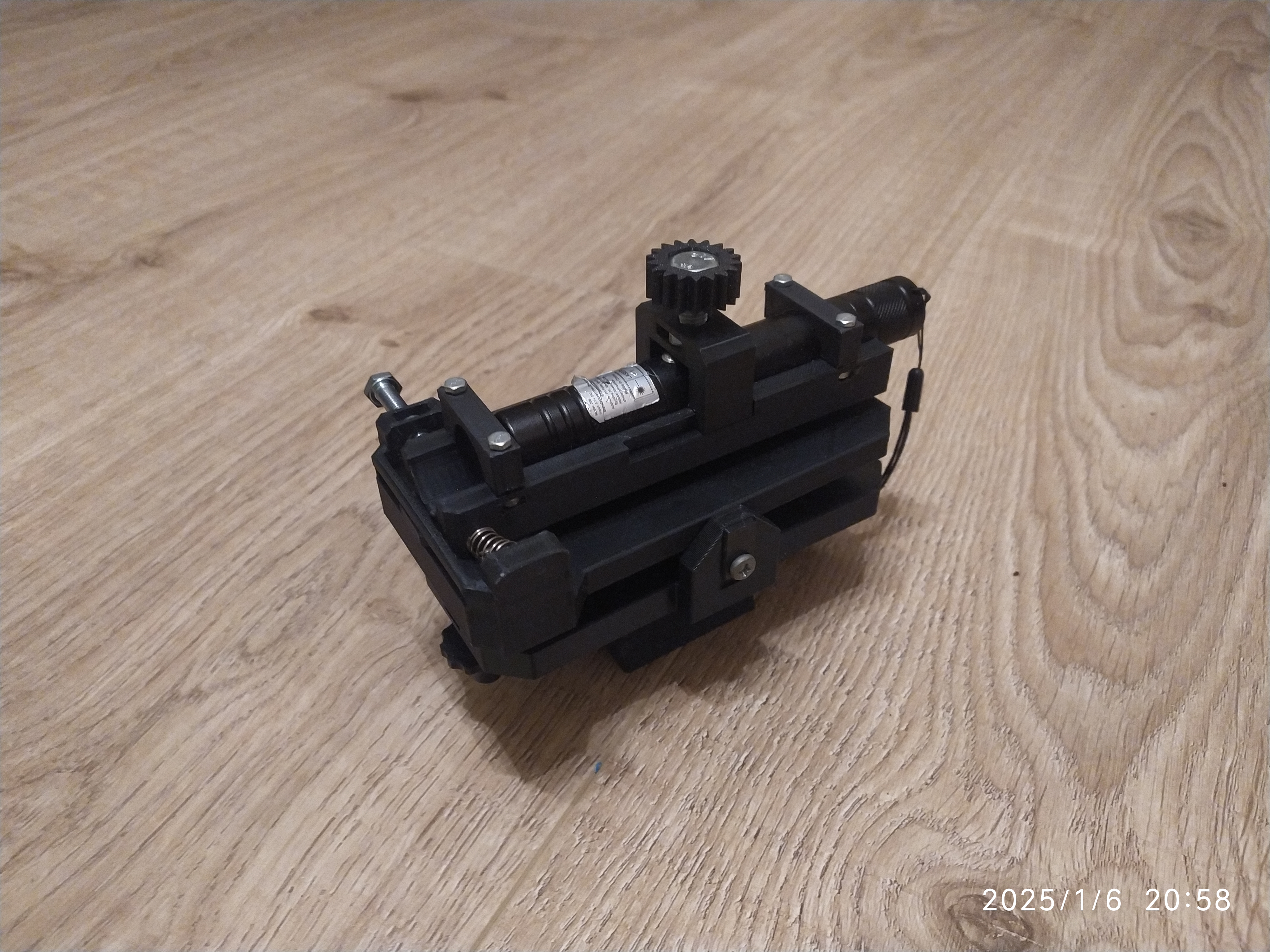 Overengineered green Laser holder