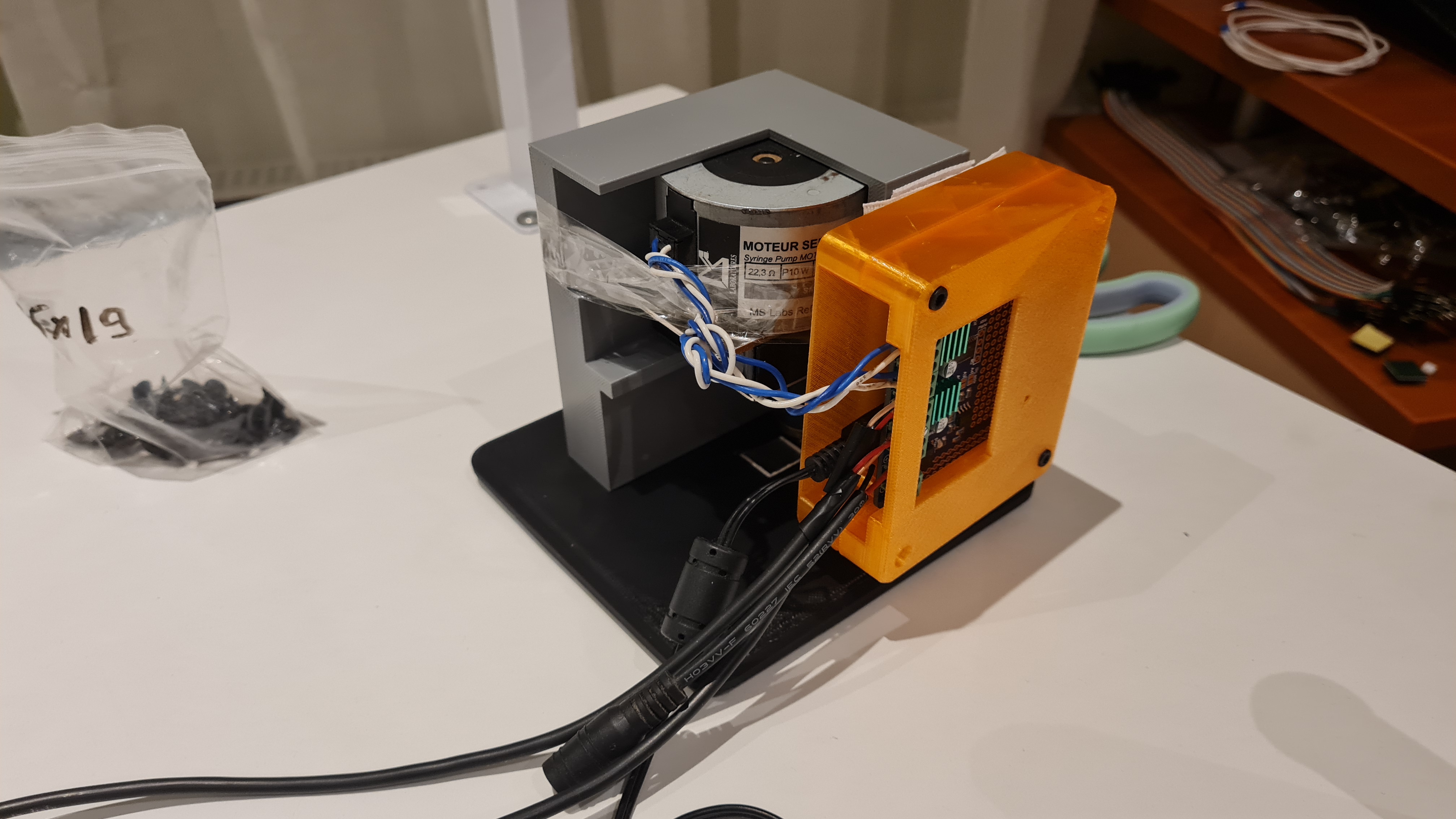 Casing for Raspberry Pi Zero 2W with Adafruit Stepper Motor Hat — miniatura 2