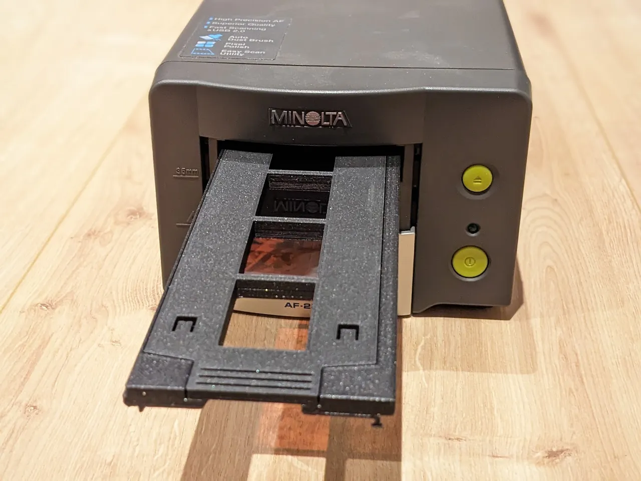 Nikon Z 70-200 F2.8 film scanner + Minolta Dimage Scan Dual III AF