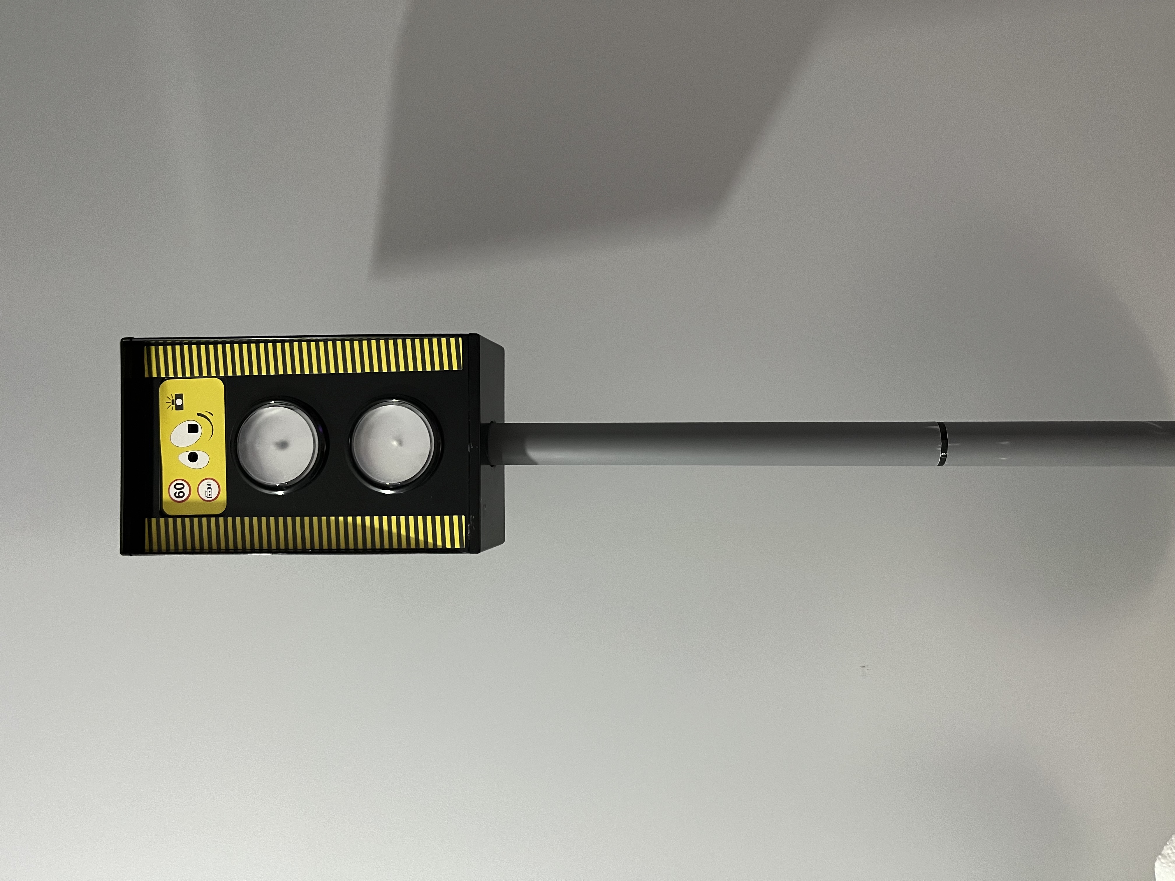 Connecting pivot for traffic sign / speed camera from Action