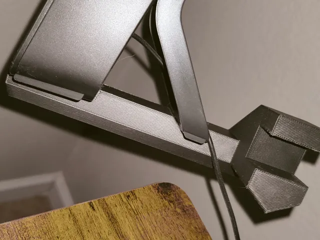 Simple Desk Mount for Logitech - Z207 Speakers