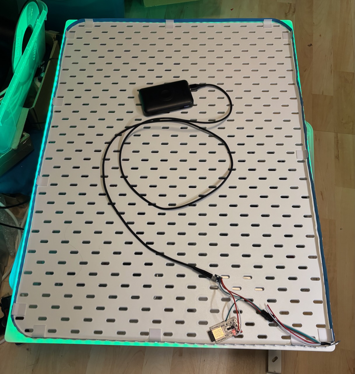 Miniatura 5 do modelo 3D LED strip holder