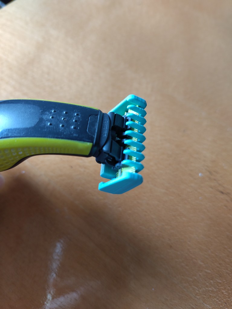 Miniatura 2 do modelo 3D Philips OneBlade comb