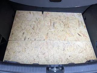 Kia e-Niro trunk bottom