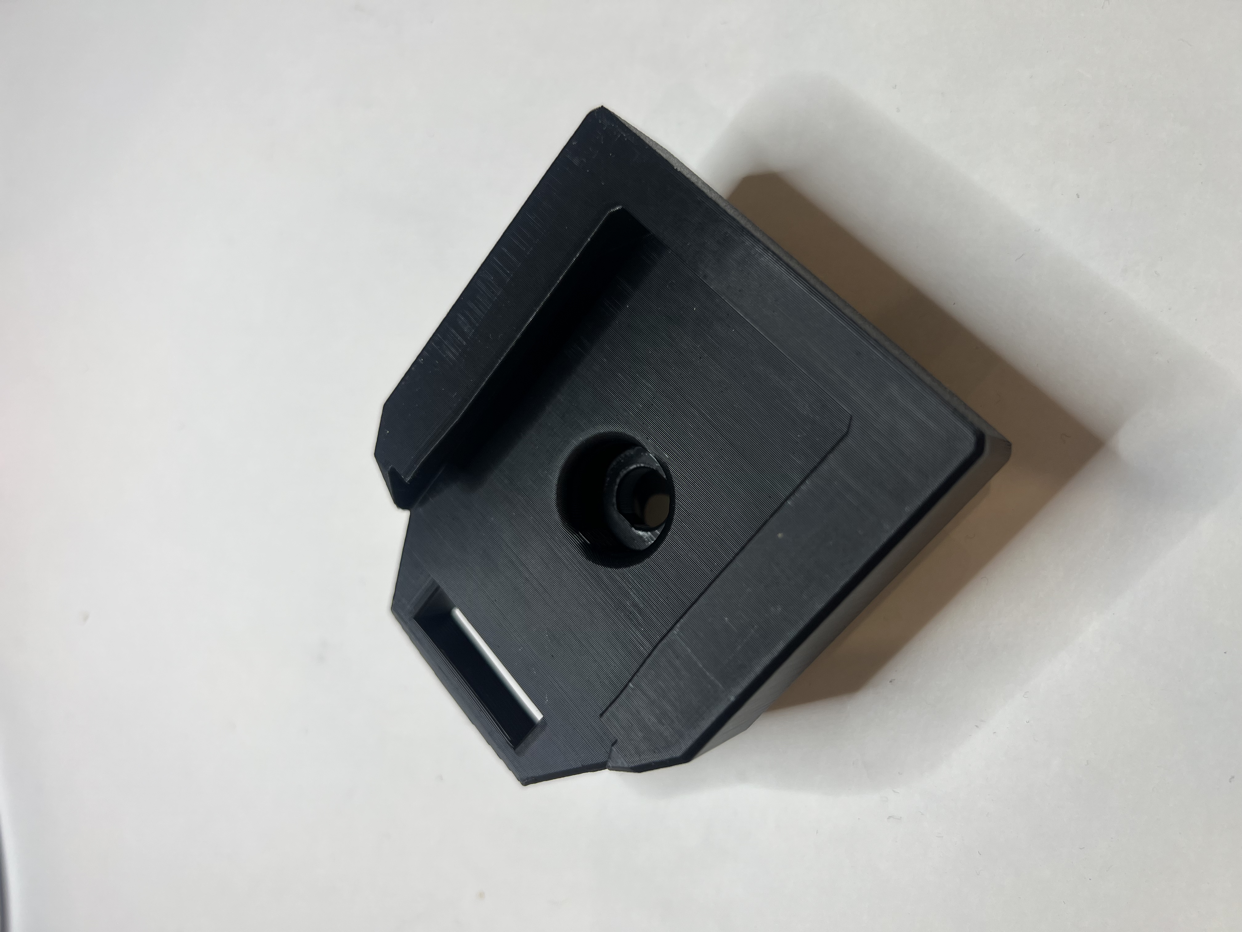 Qbrick Parkside battery mount