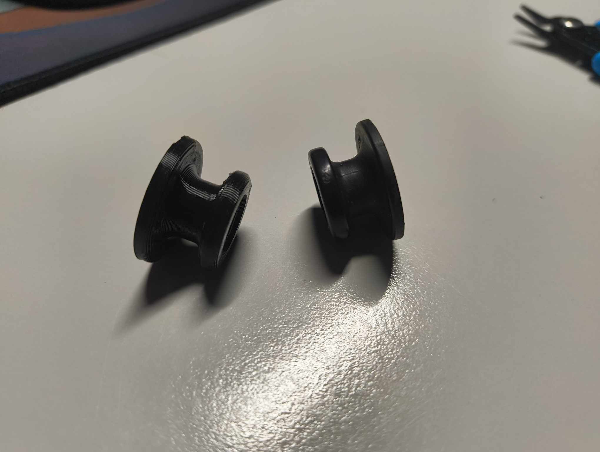 T-Strap receiver knob