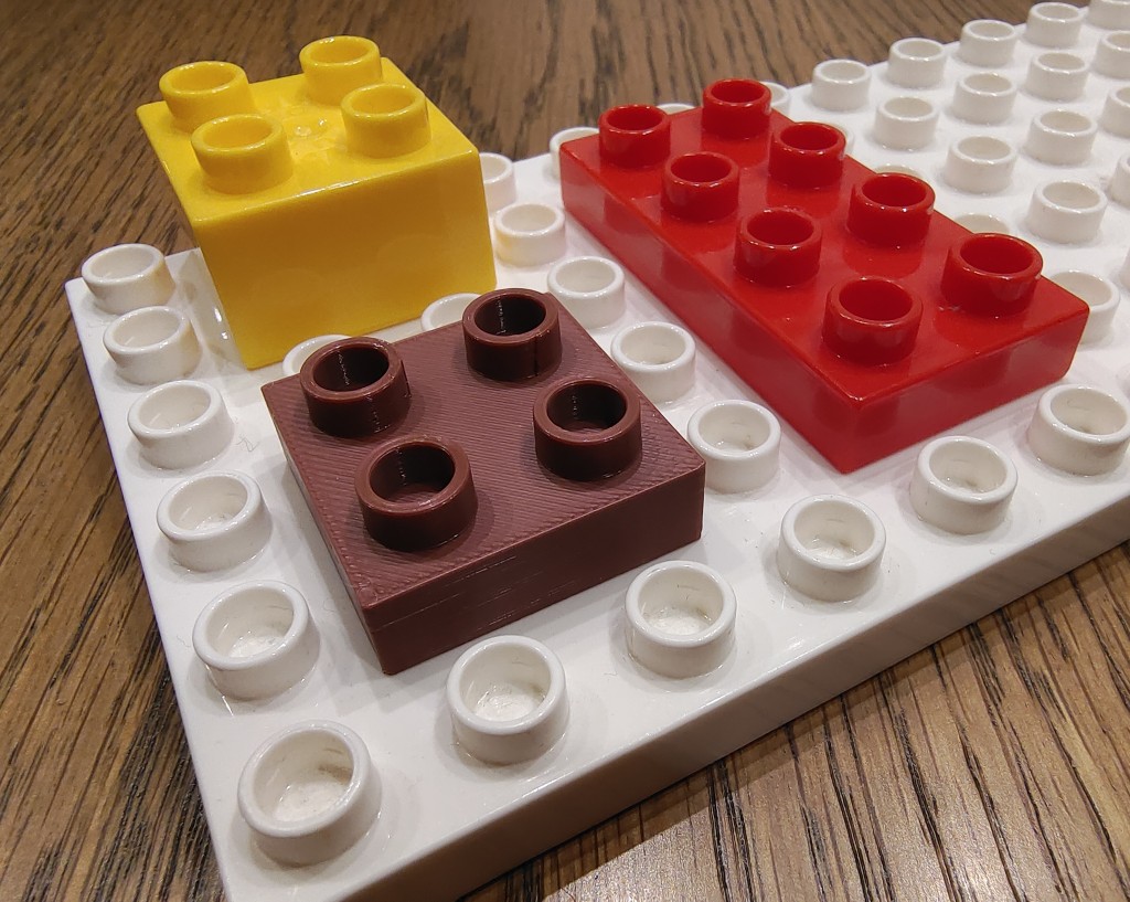 DUPLO compatible plate 2x2