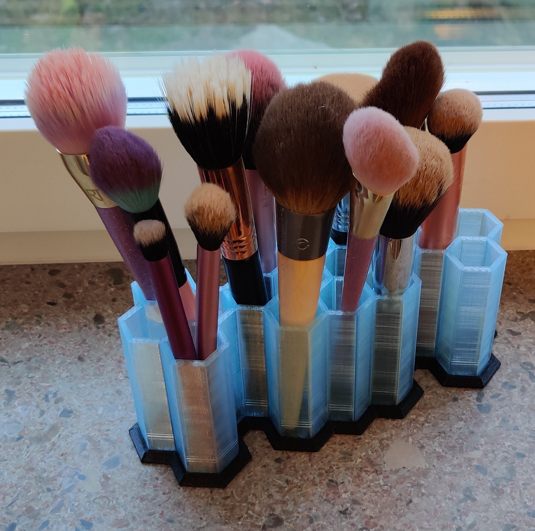 Vase mode Make up brush stand - Big brushes