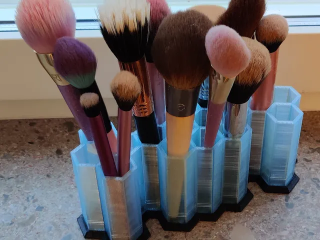 Vase mode Make up brush stand - Big brushes