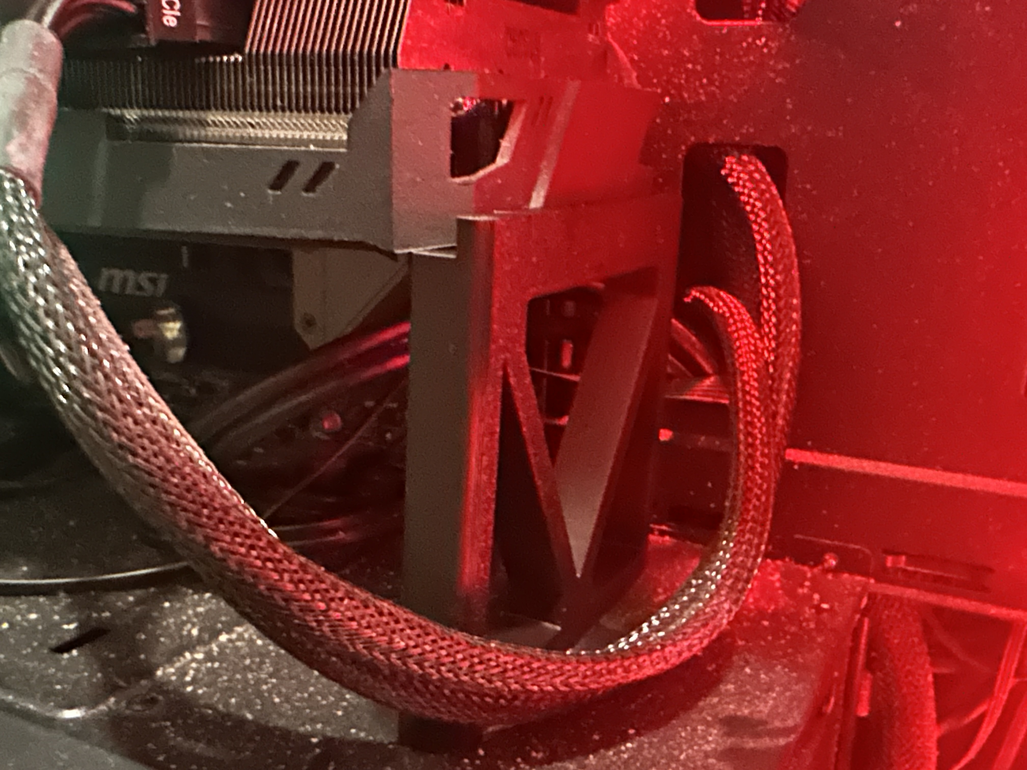 Truss GPU Support Bracket