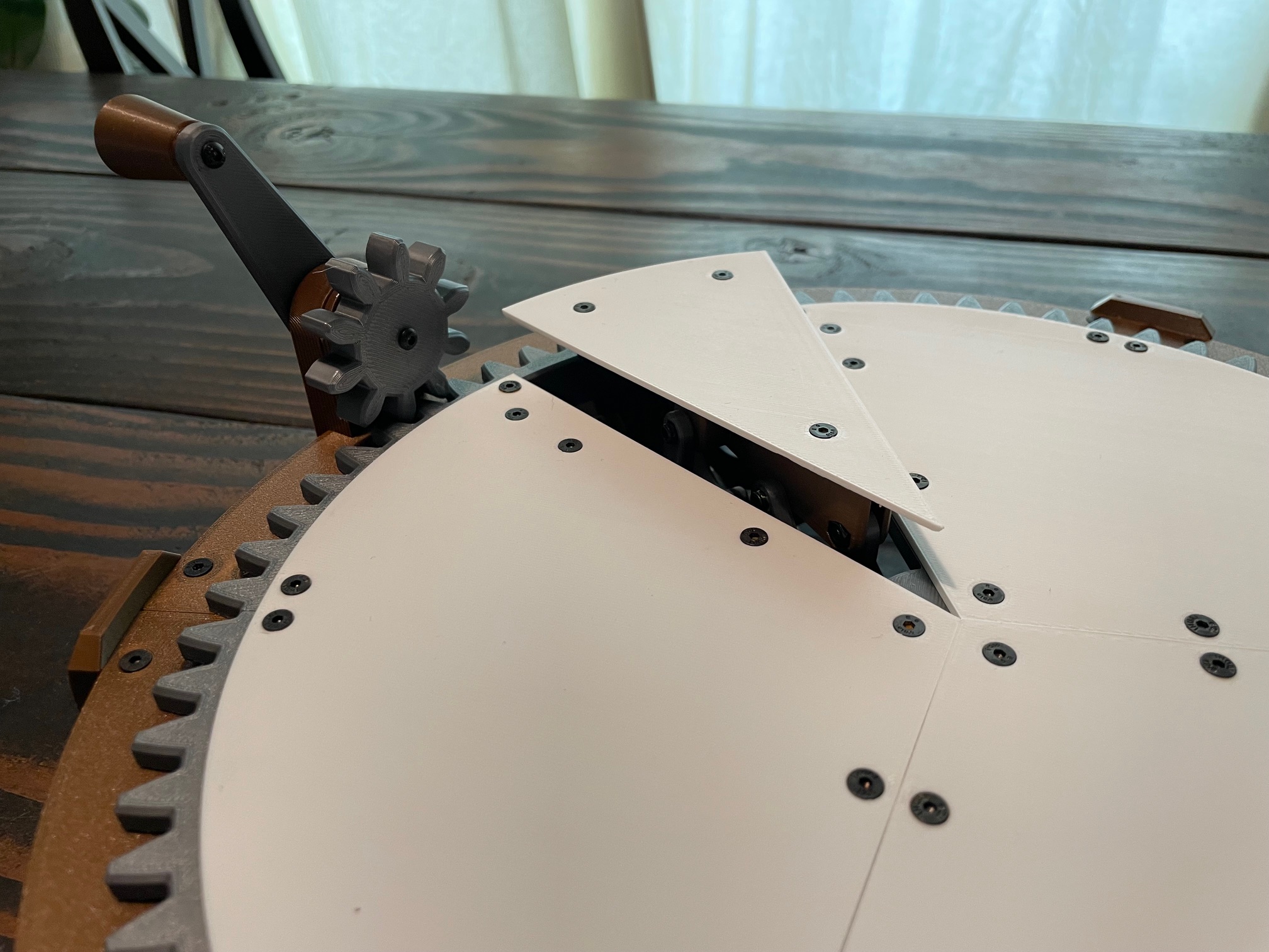 Miniatura 3 do modelo 3D Mechanical Cake Stand