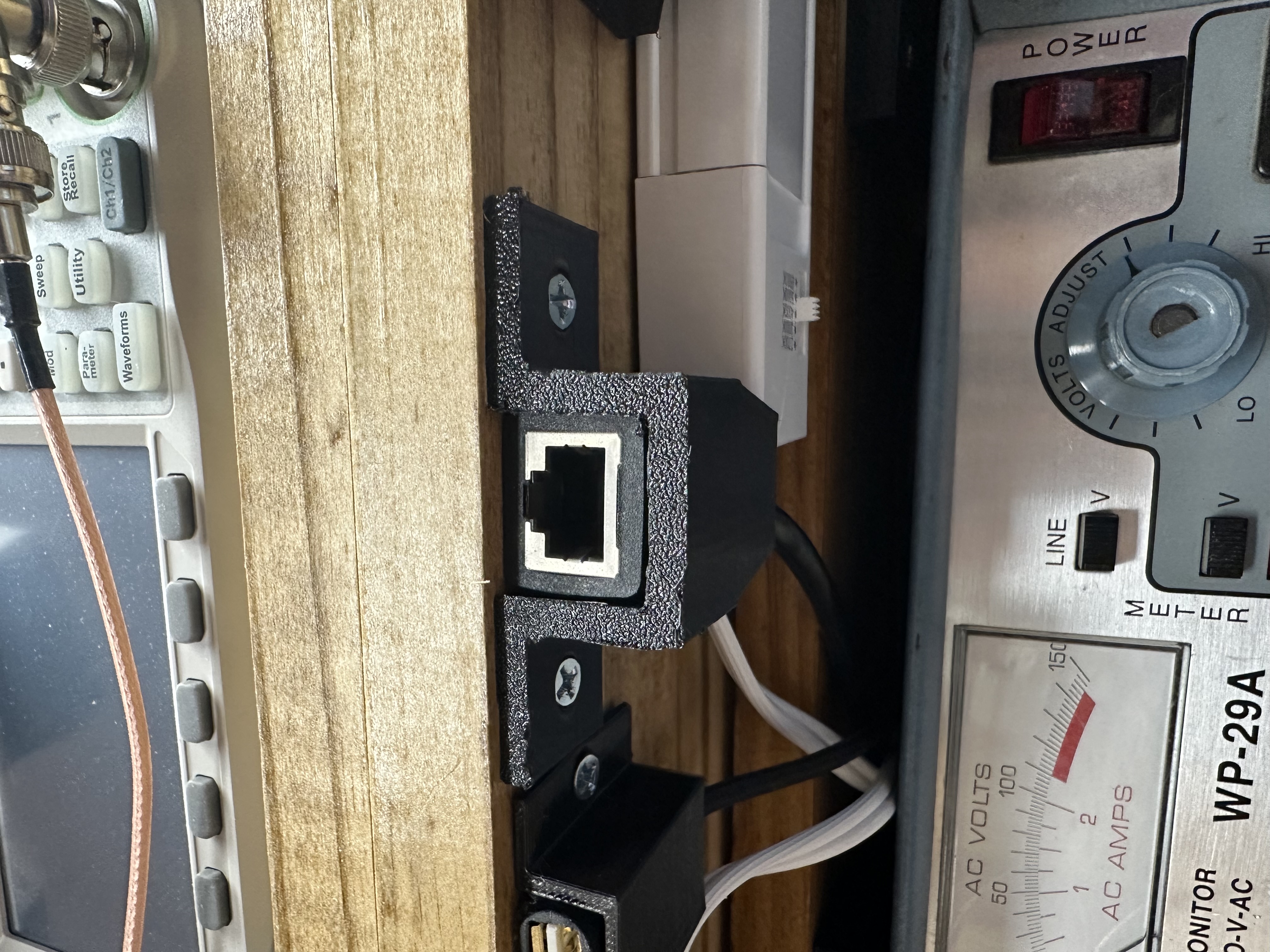 Under Shelf/Counter RJ45 Cable mount