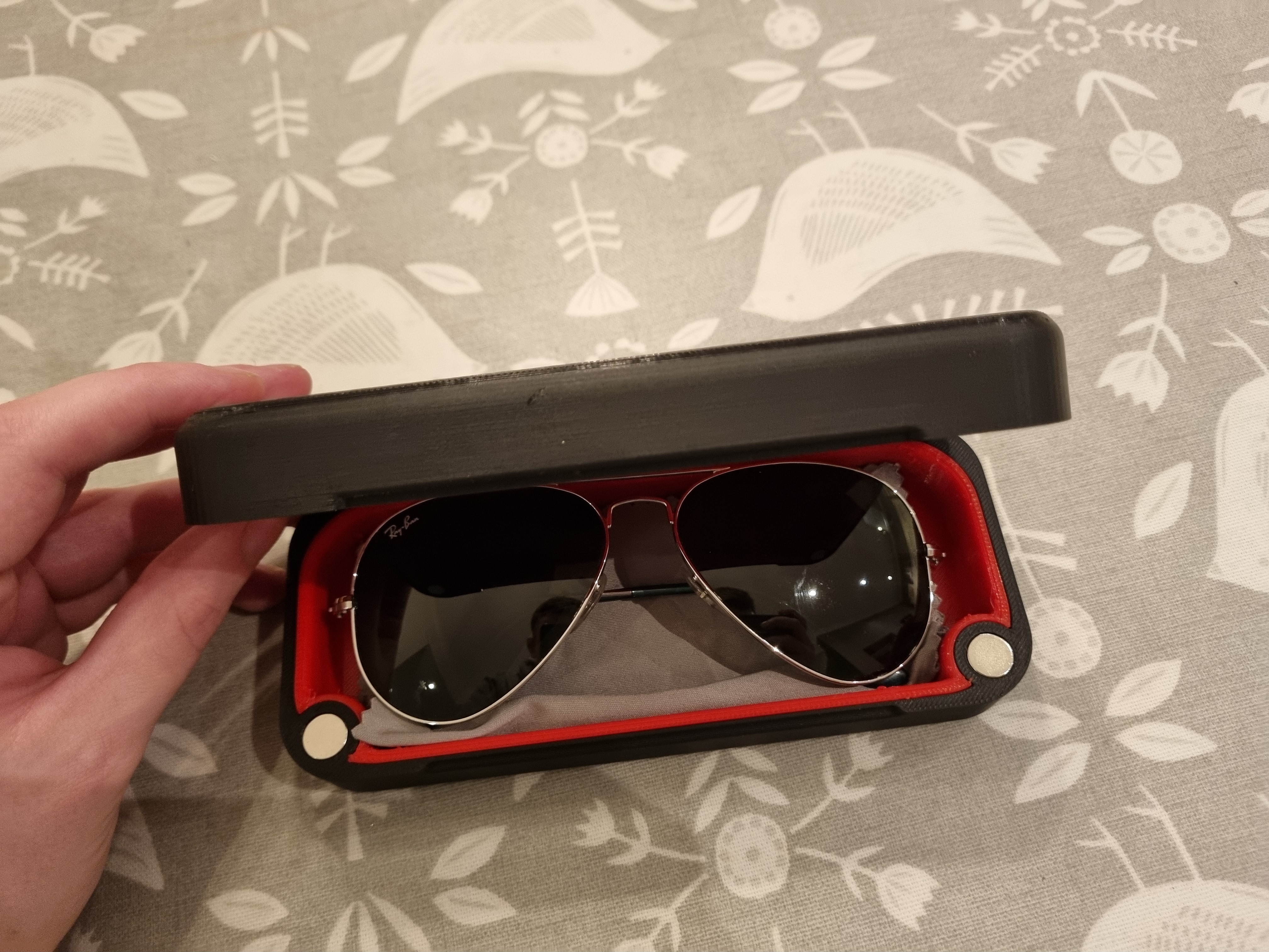 Trackable Glasses Case — miniatura 3