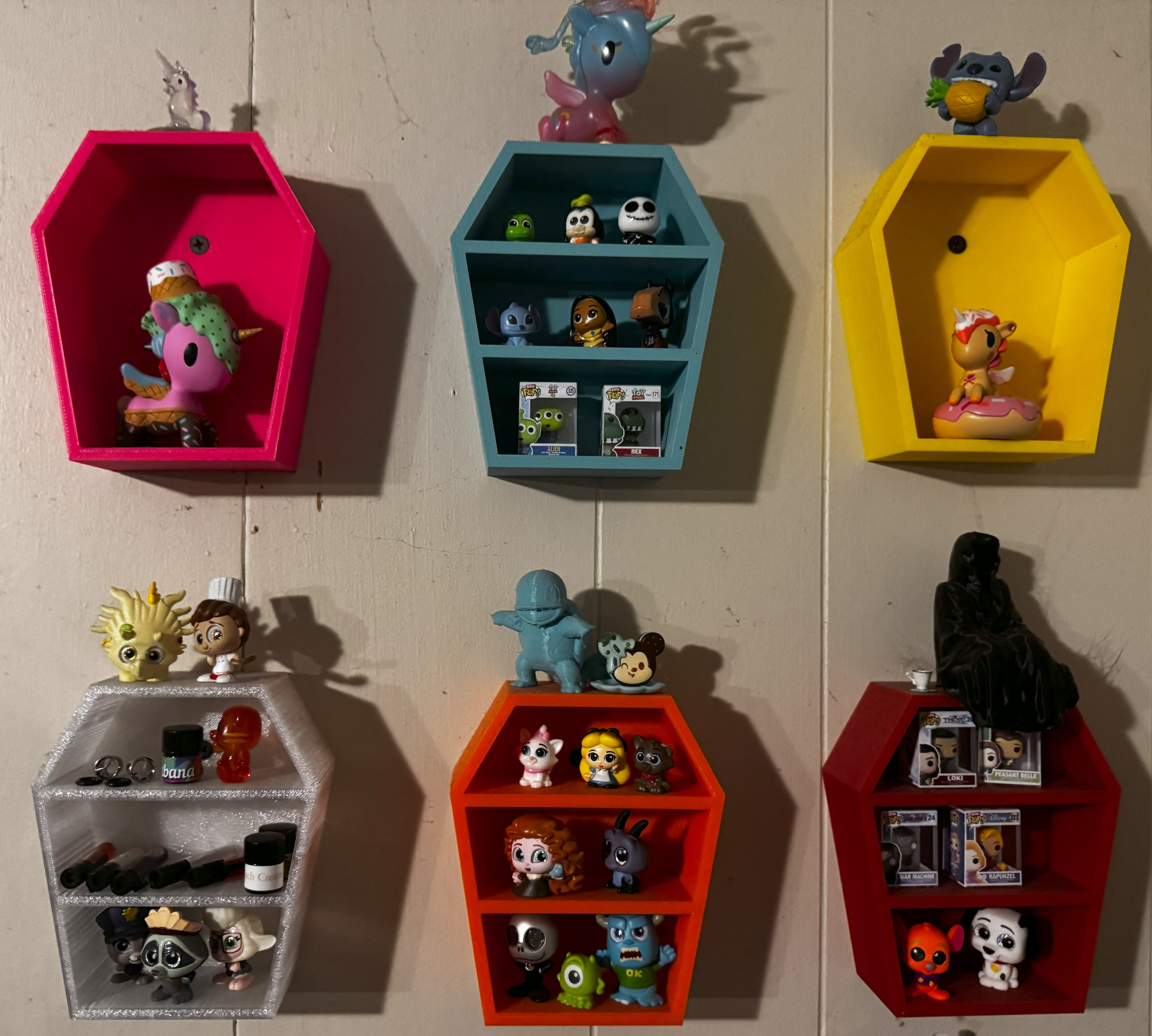 Wall Coffin with shelves