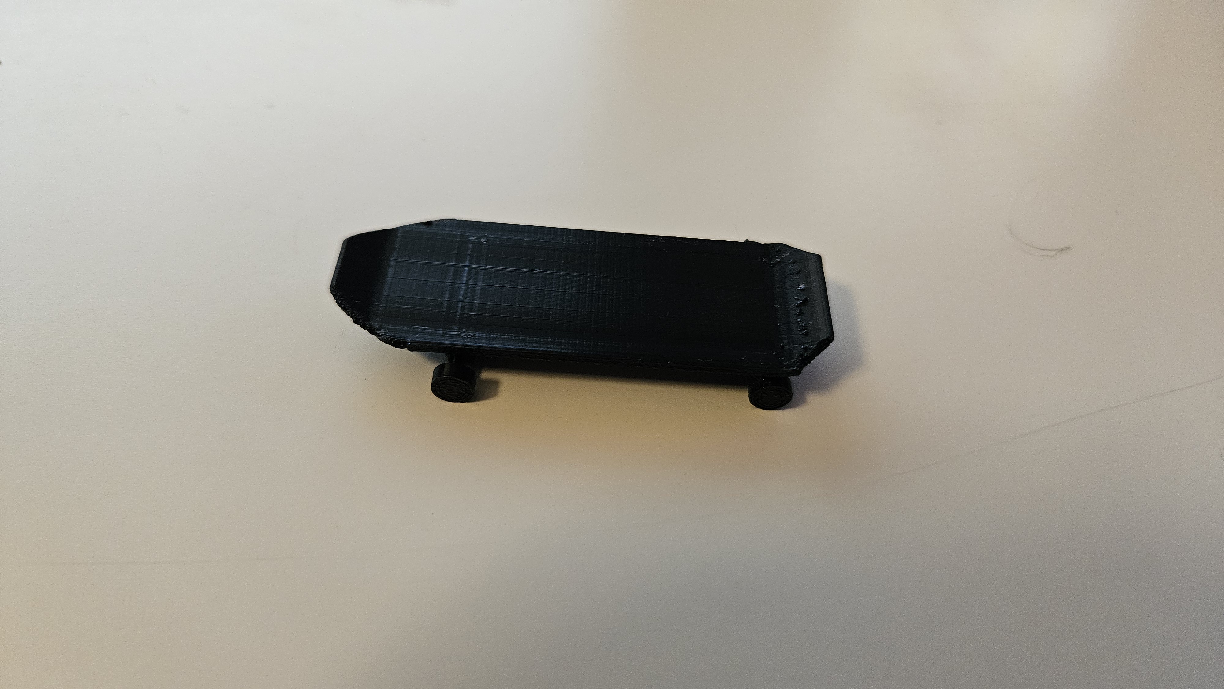Skateboard with spinning wheels