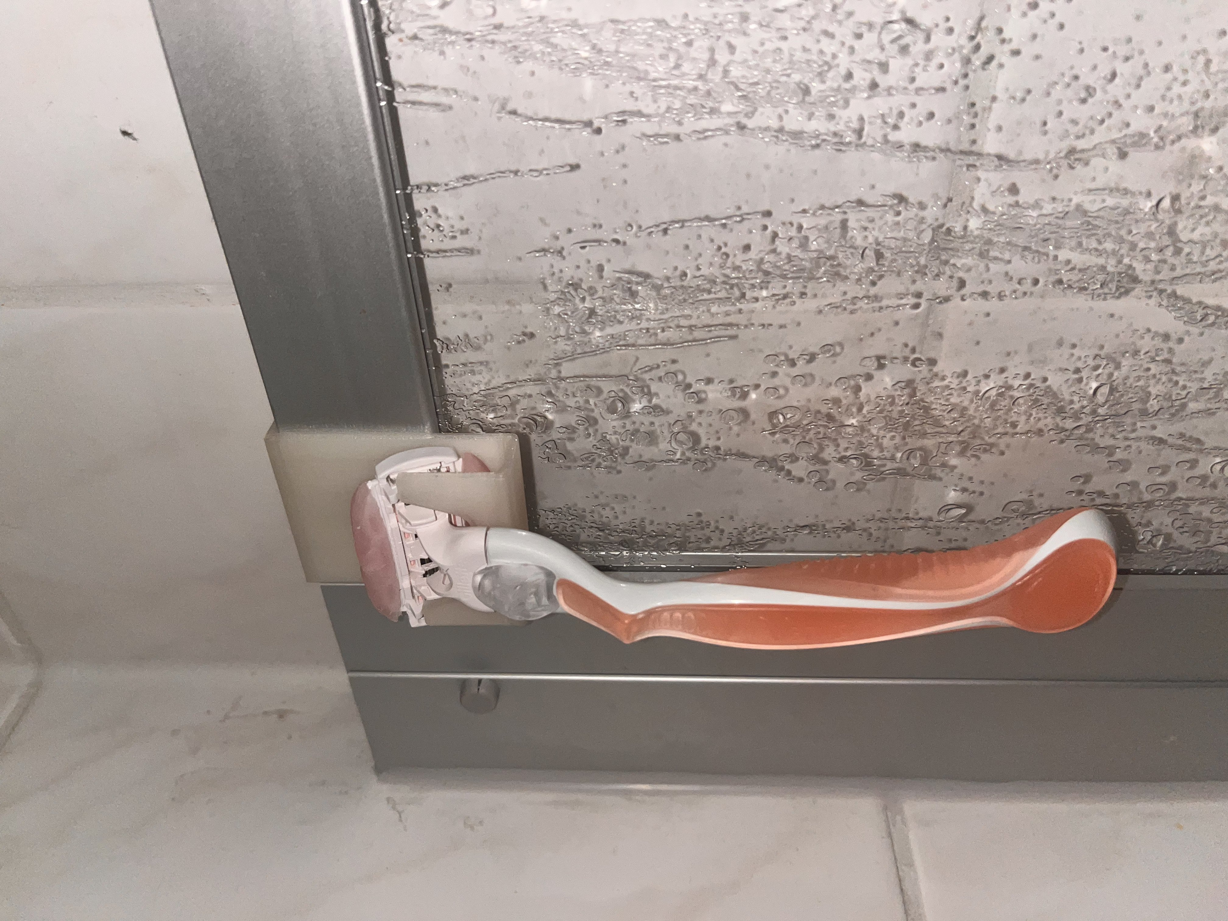 razor holder for the shower (Rasiererhalter für die Dusche) (Parametric)