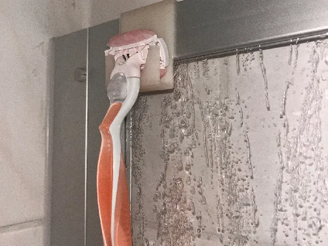 razor holder for the shower (Rasiererhalter für die Dusche) (Parametric)