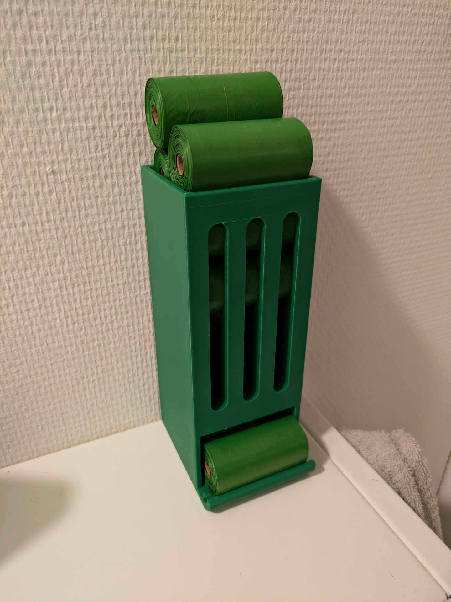 Dog Poop Bags Roll Dispenser with Lid - Better Printability 3D model thumbnail