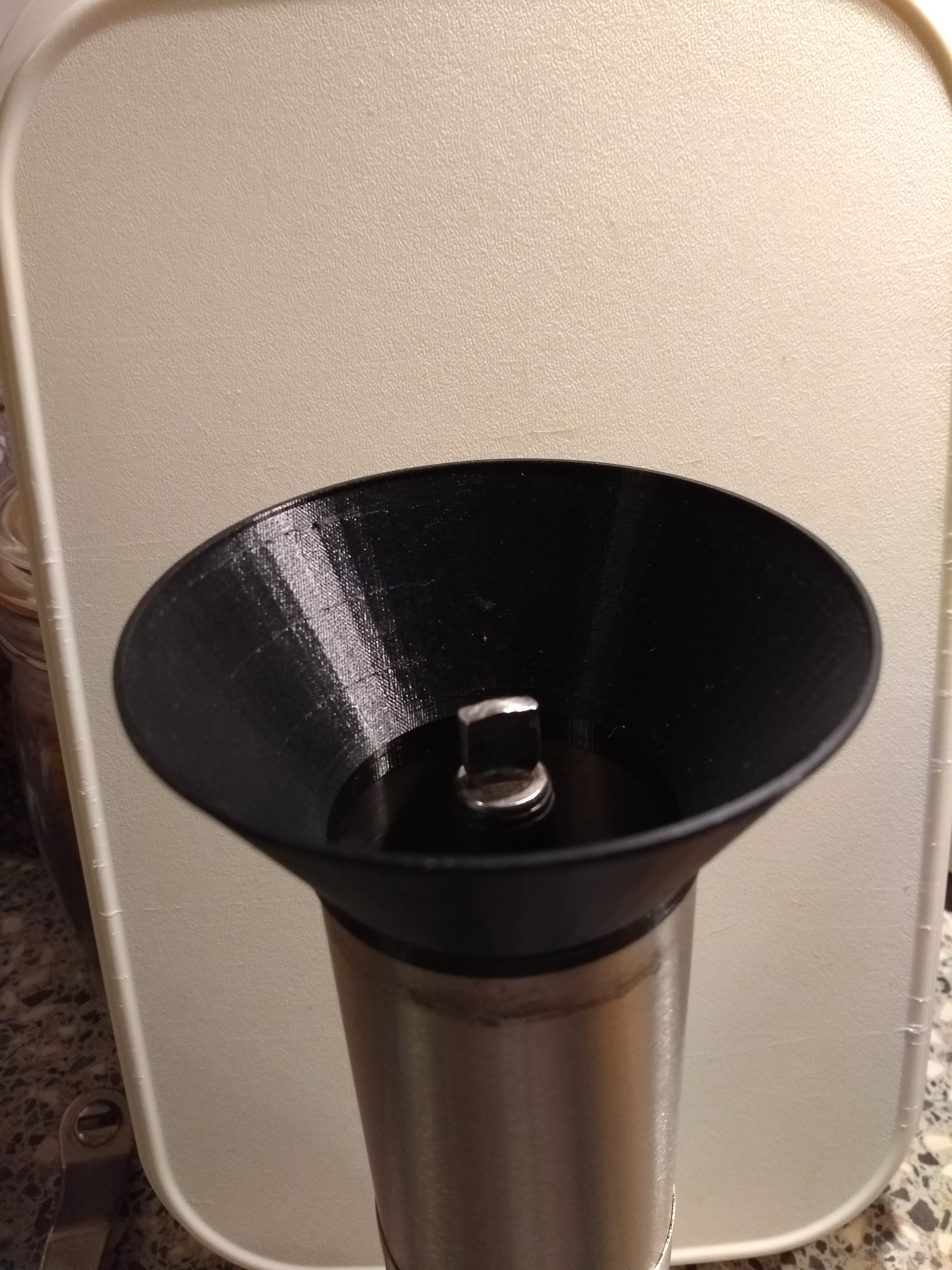 Funnel for porlex coffee mill