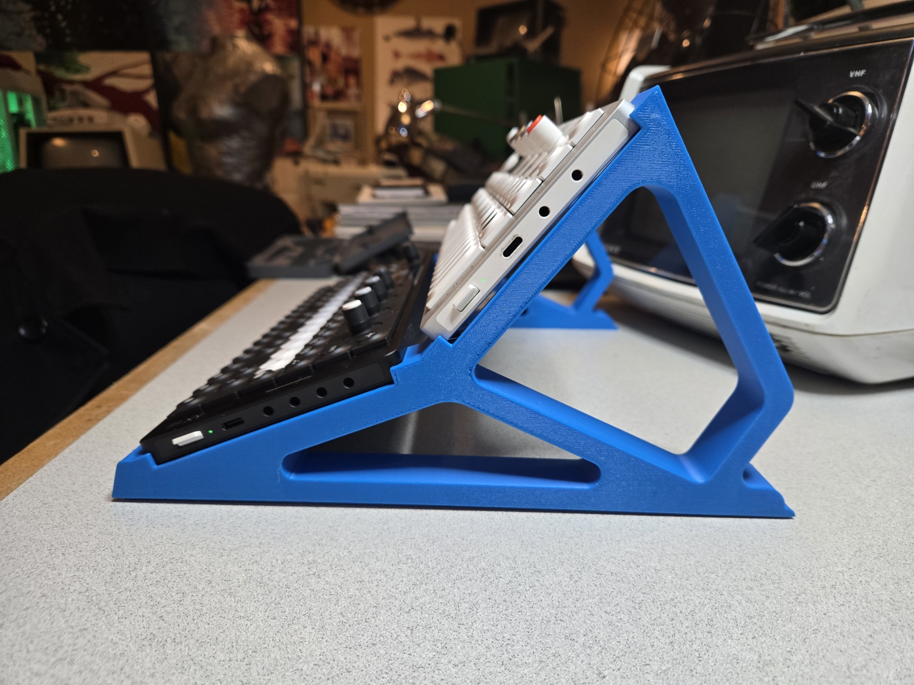 Teenage Engineering OP-1 Field and OP-XY dual performance stand — thumbnail 4