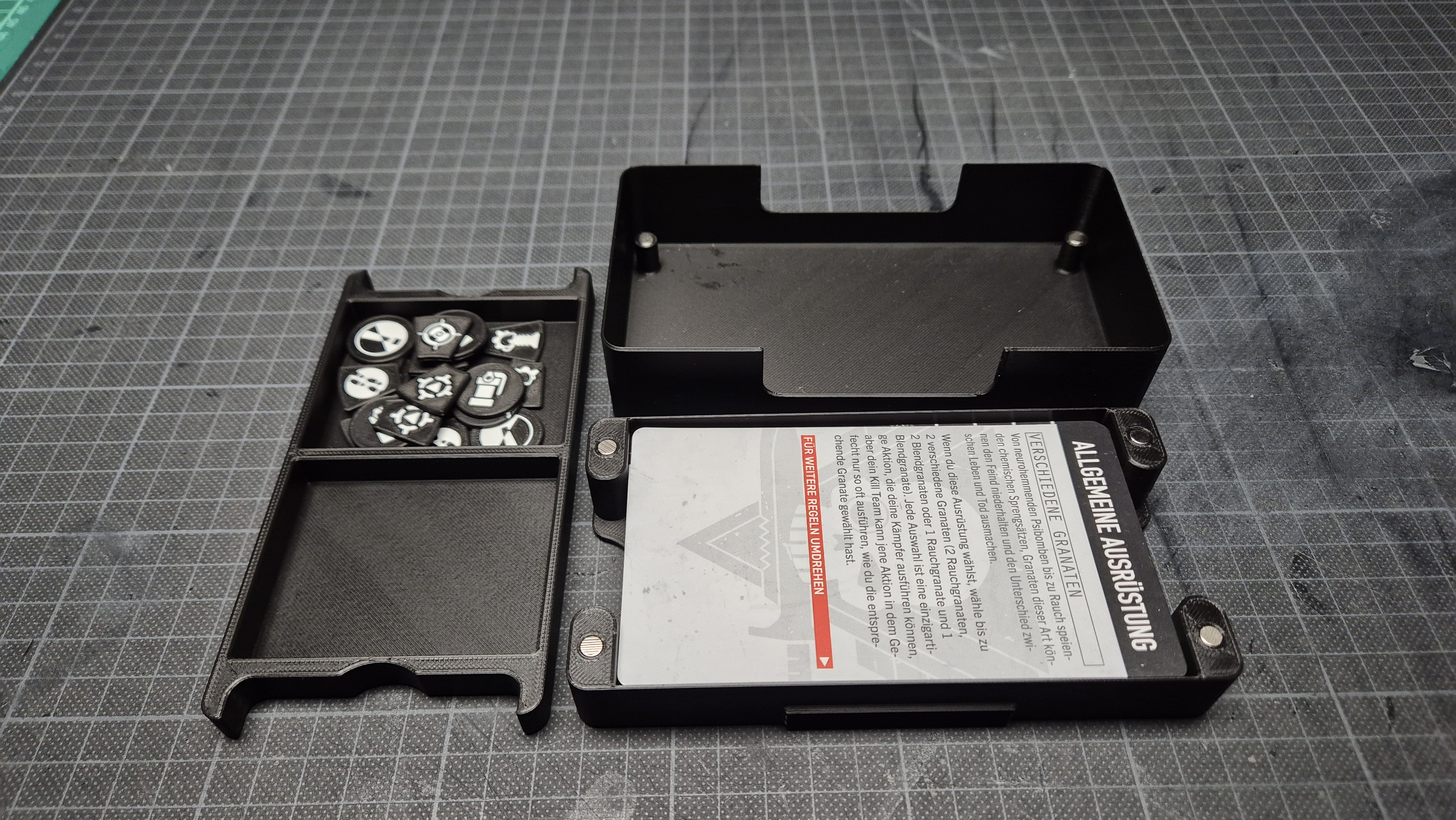 Kill Team 2024 card deck and faction token box