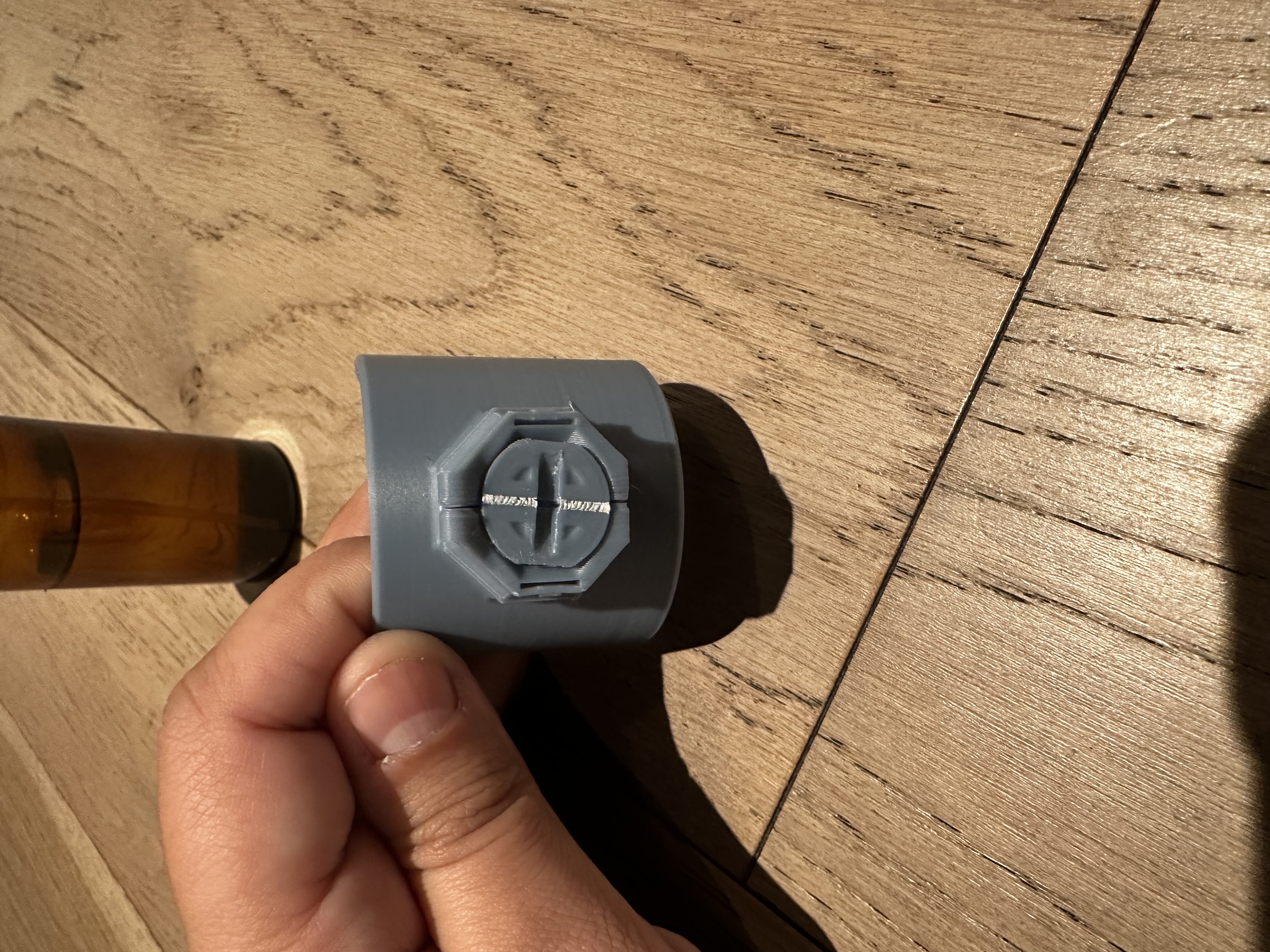 Multiboard Small Spray Bottle Holder - Bolt locked