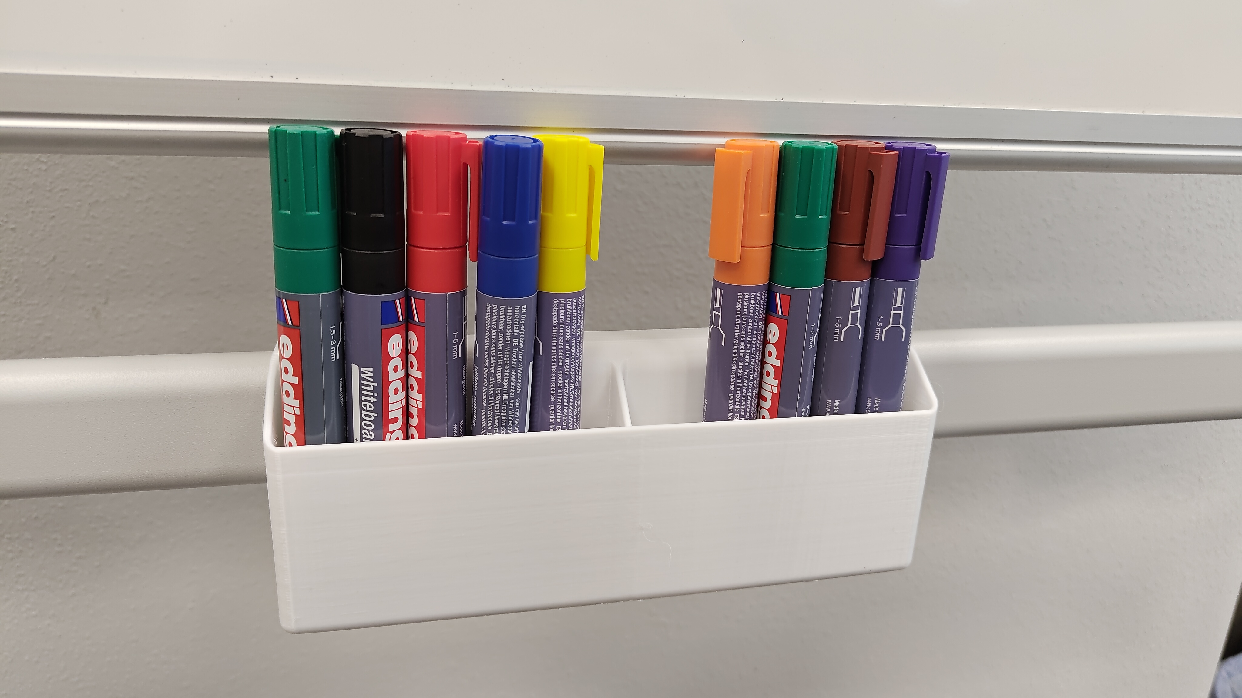 Whiteboard Stiftehalter