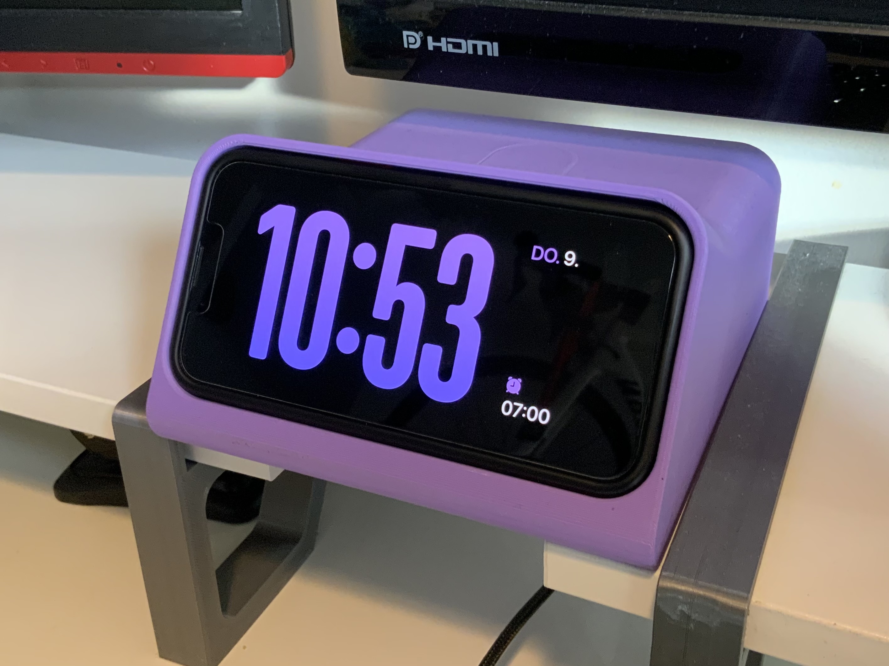 iPhone 13 Mini Mode Dock - with TORRAS phone case