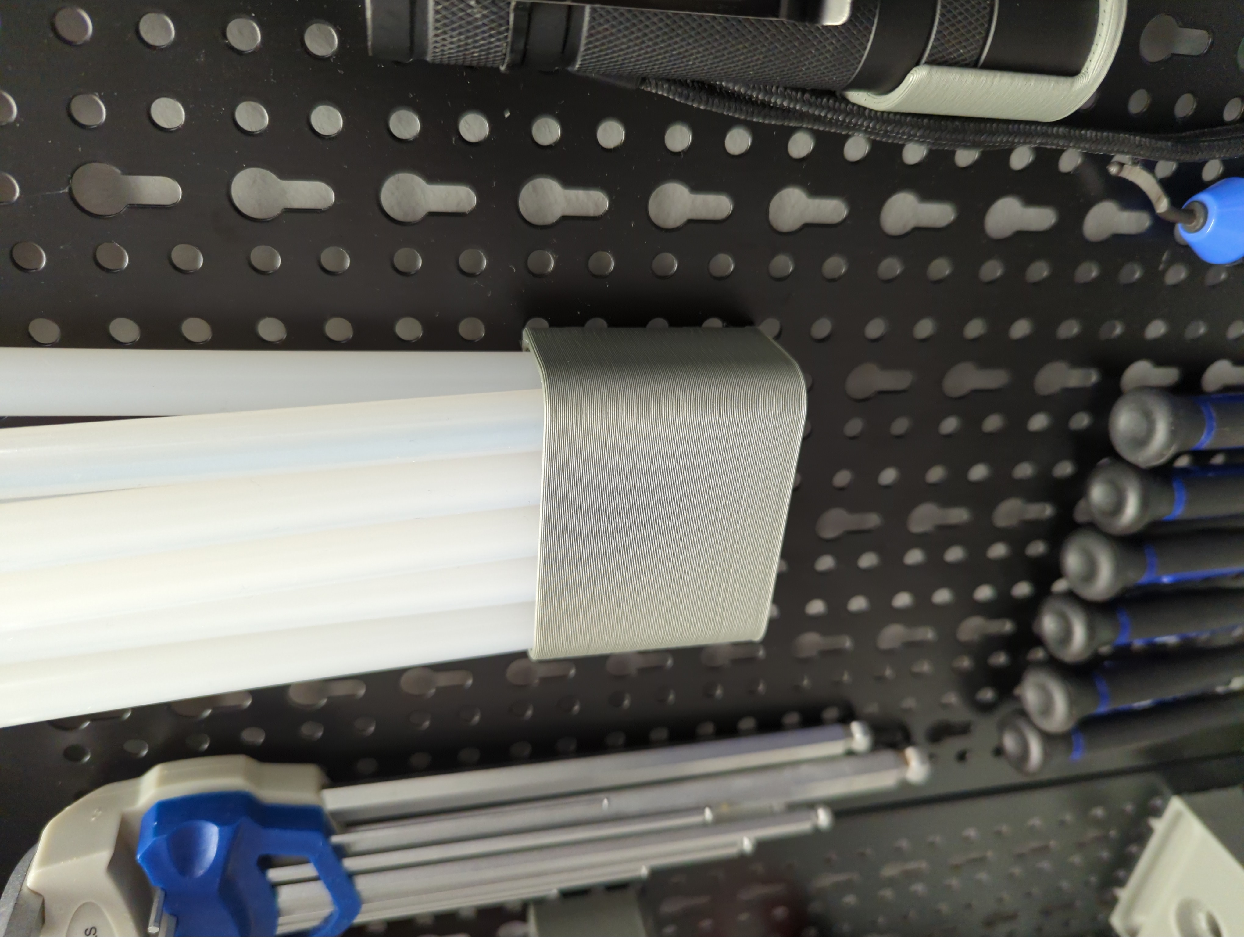 Pegboard 11mm Gluestick Holder