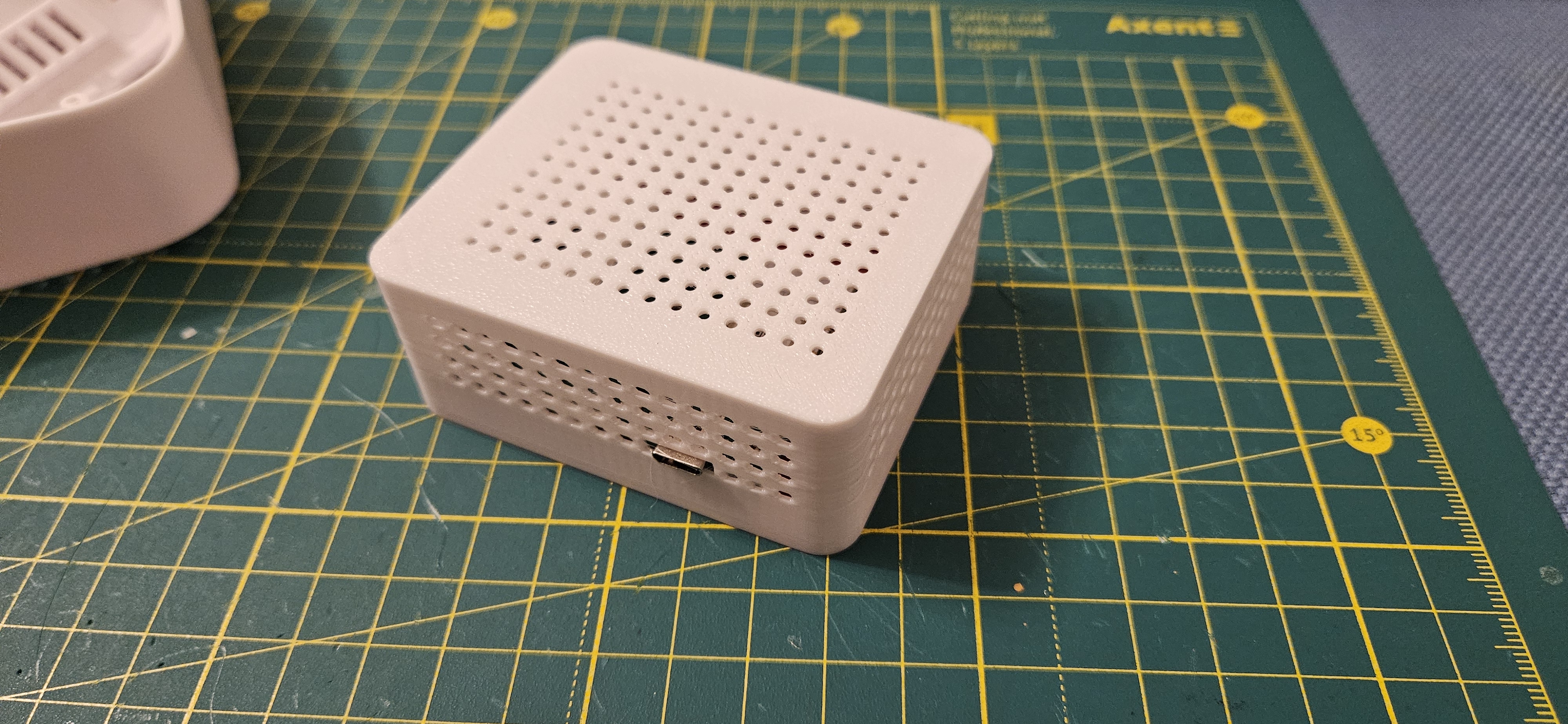 Co2 sensor housing