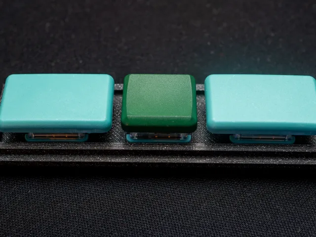 Kailh Choc Switch Plate with Hotswap Sockets