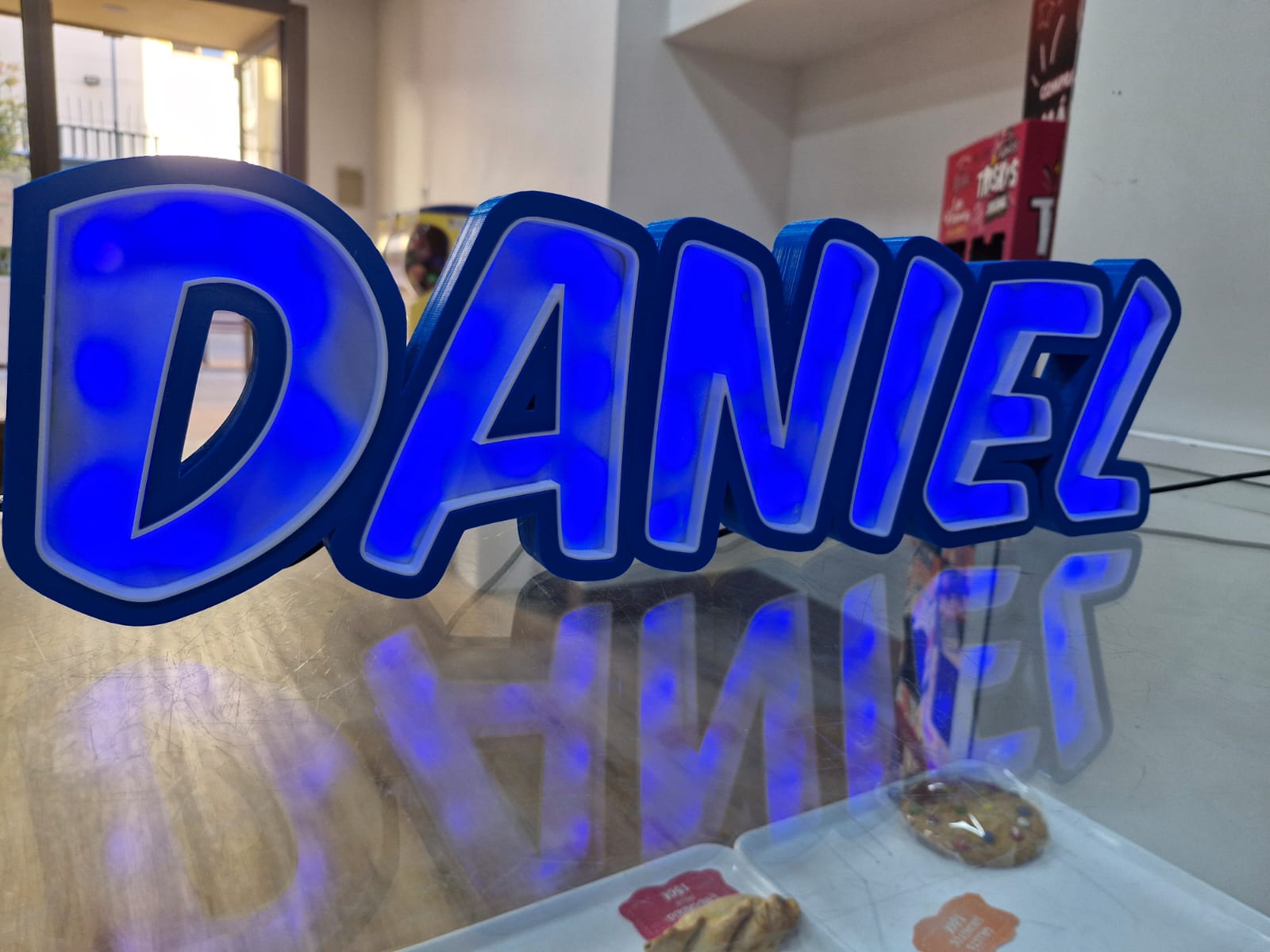 letrero led daniel
