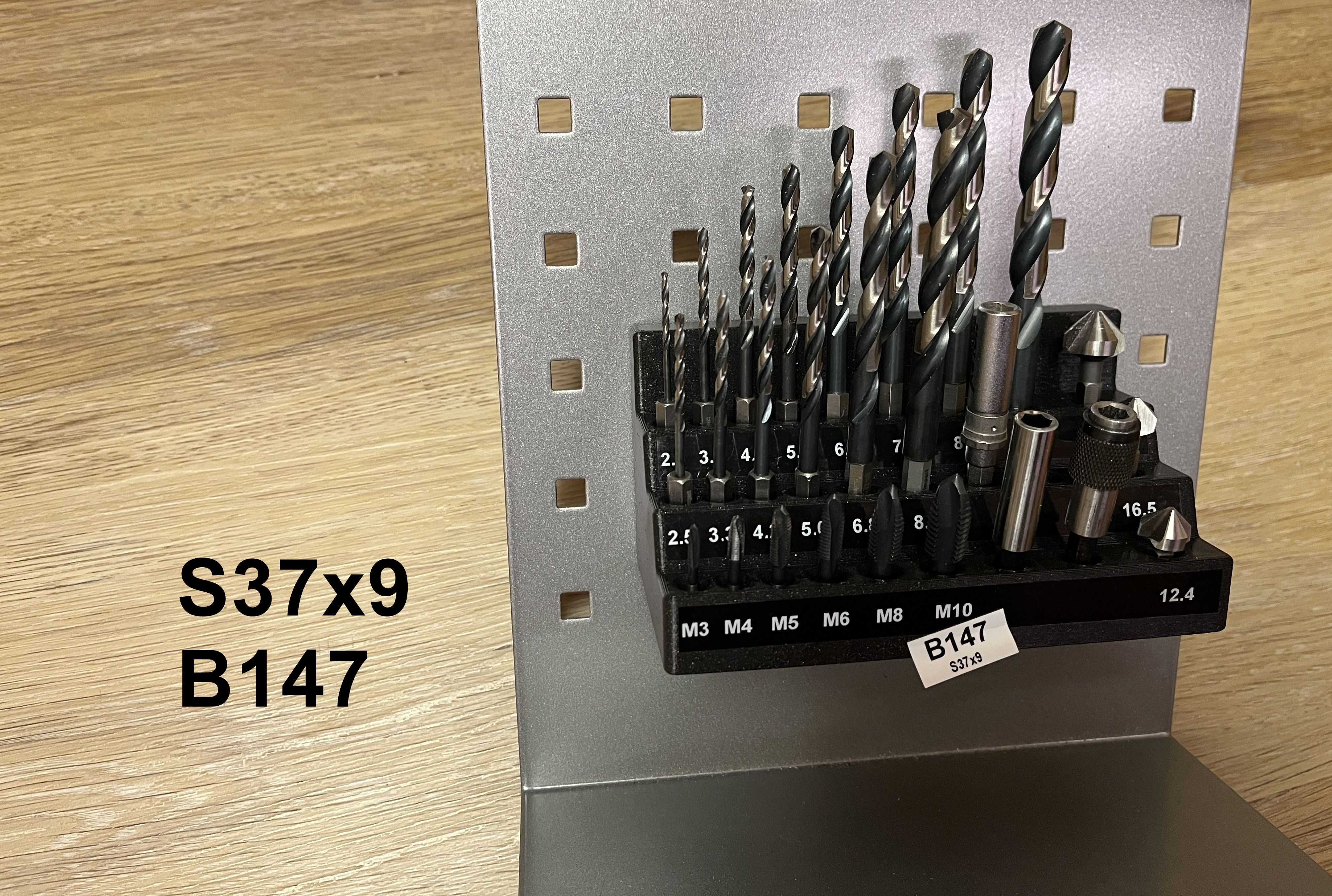 S37x9 - B147 - Bit-Bohrer Halterung